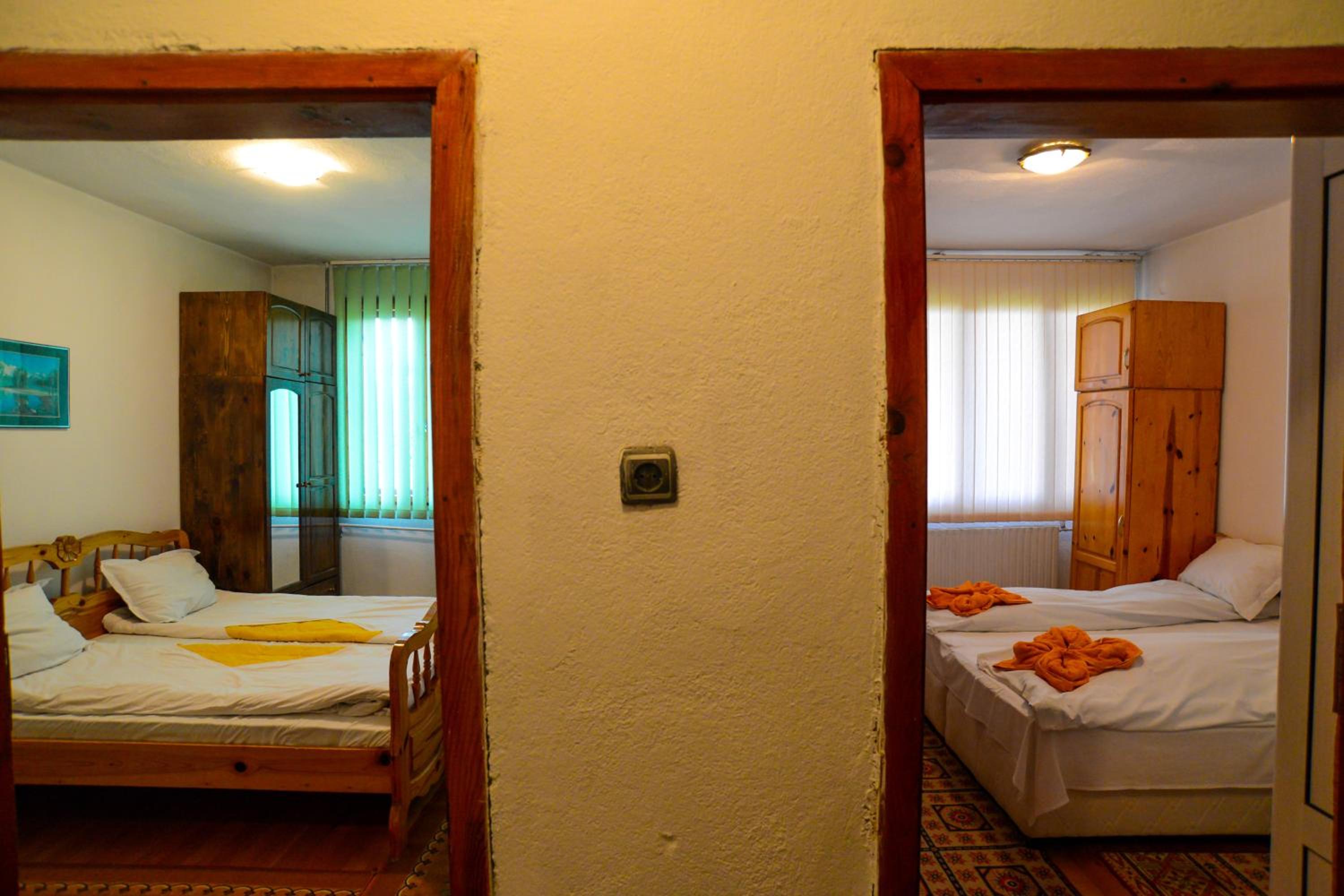 Topuzovi Guest House