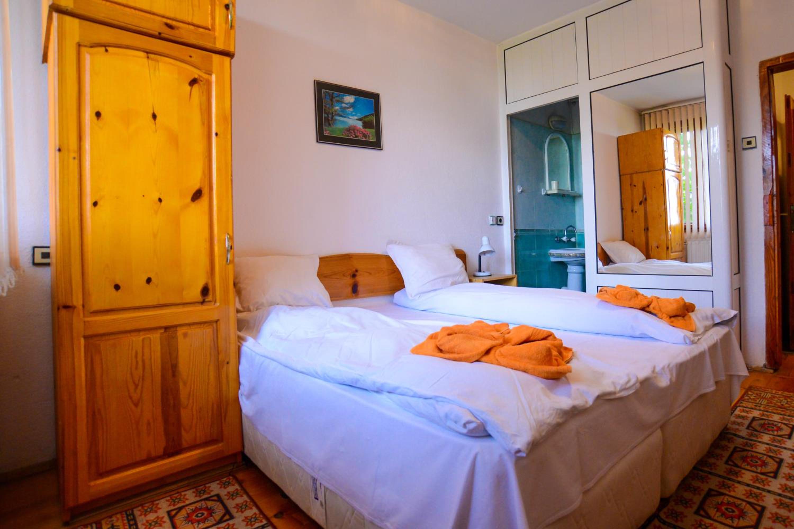 Topuzovi Guest House