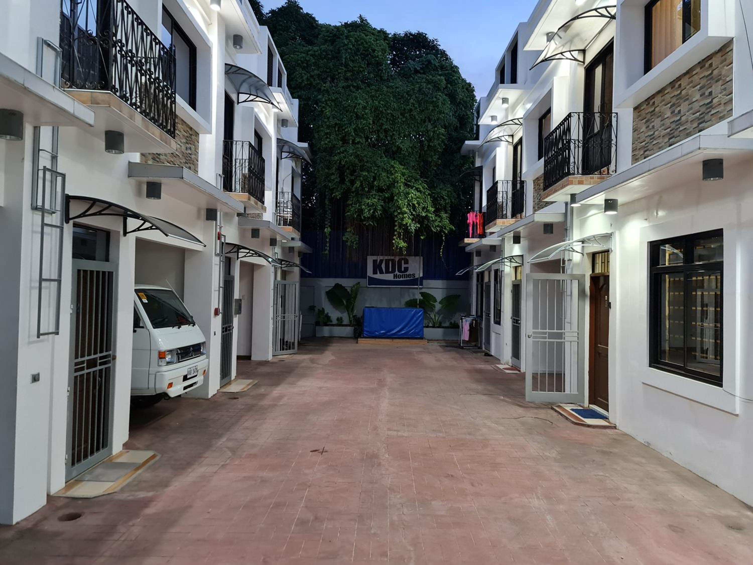 Kdc Homes view 3