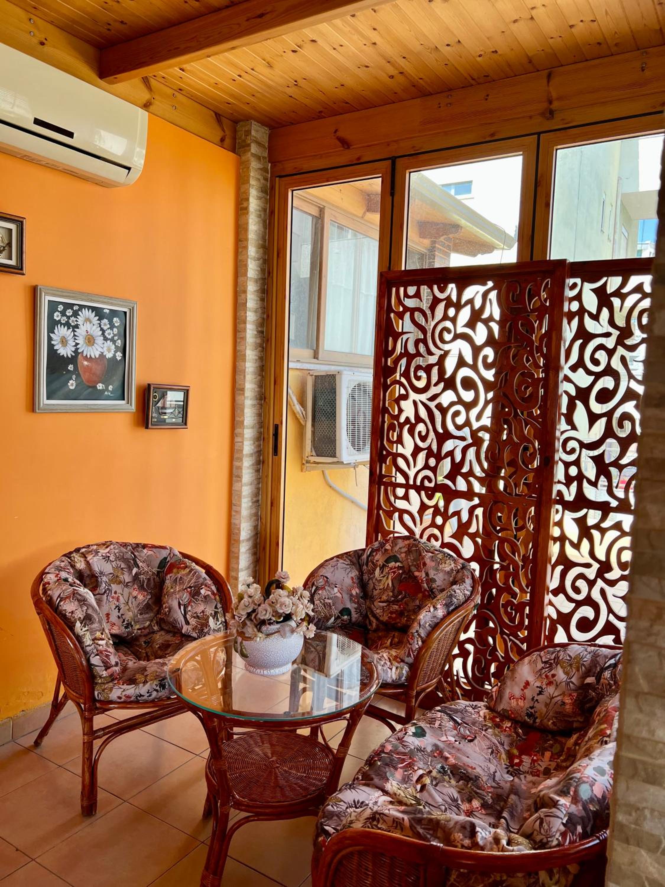 Don Robert Apartment