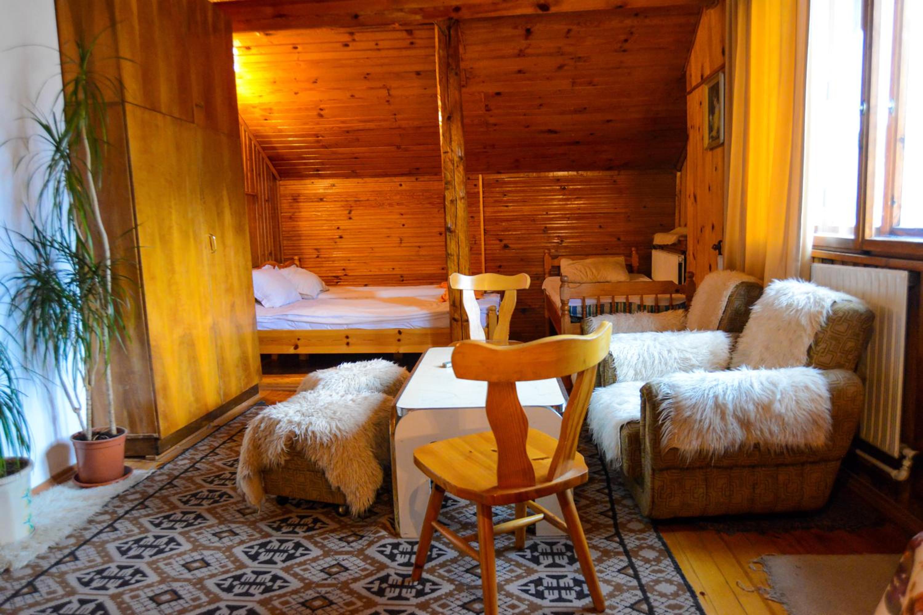 Topuzovi Guest House
