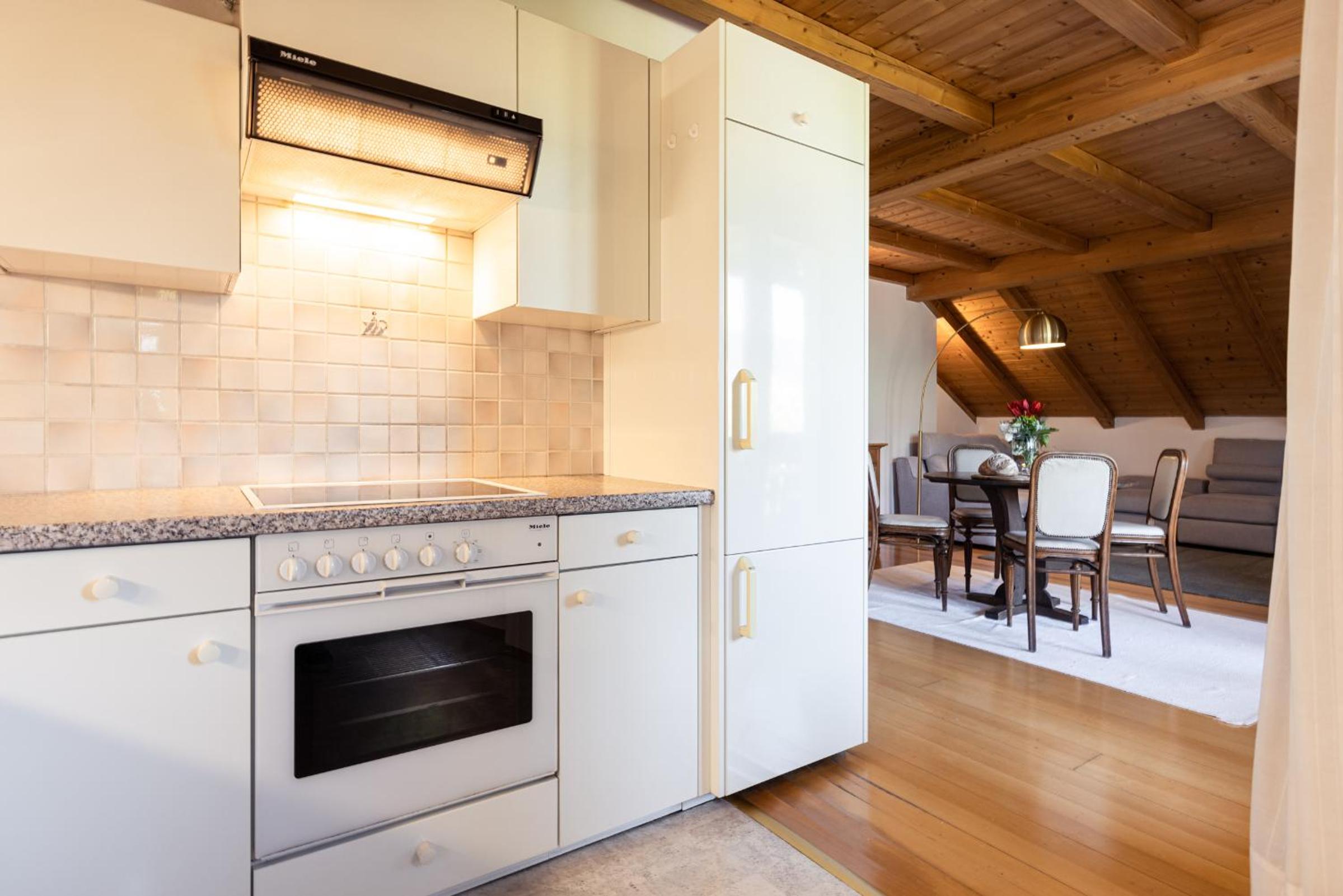 Photo 37