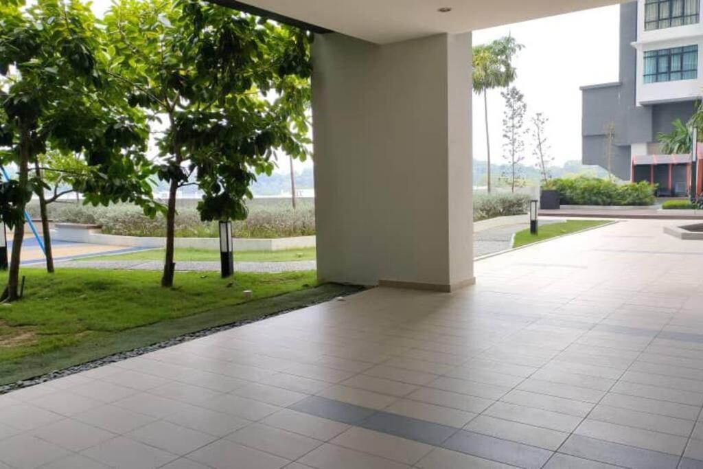 Conezion 3-bedroom condo @ IOI City Mall Putrajaya photo 4