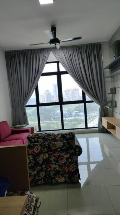 Conezion 3-bedroom condo @ IOI City Mall Putrajaya photo 8
