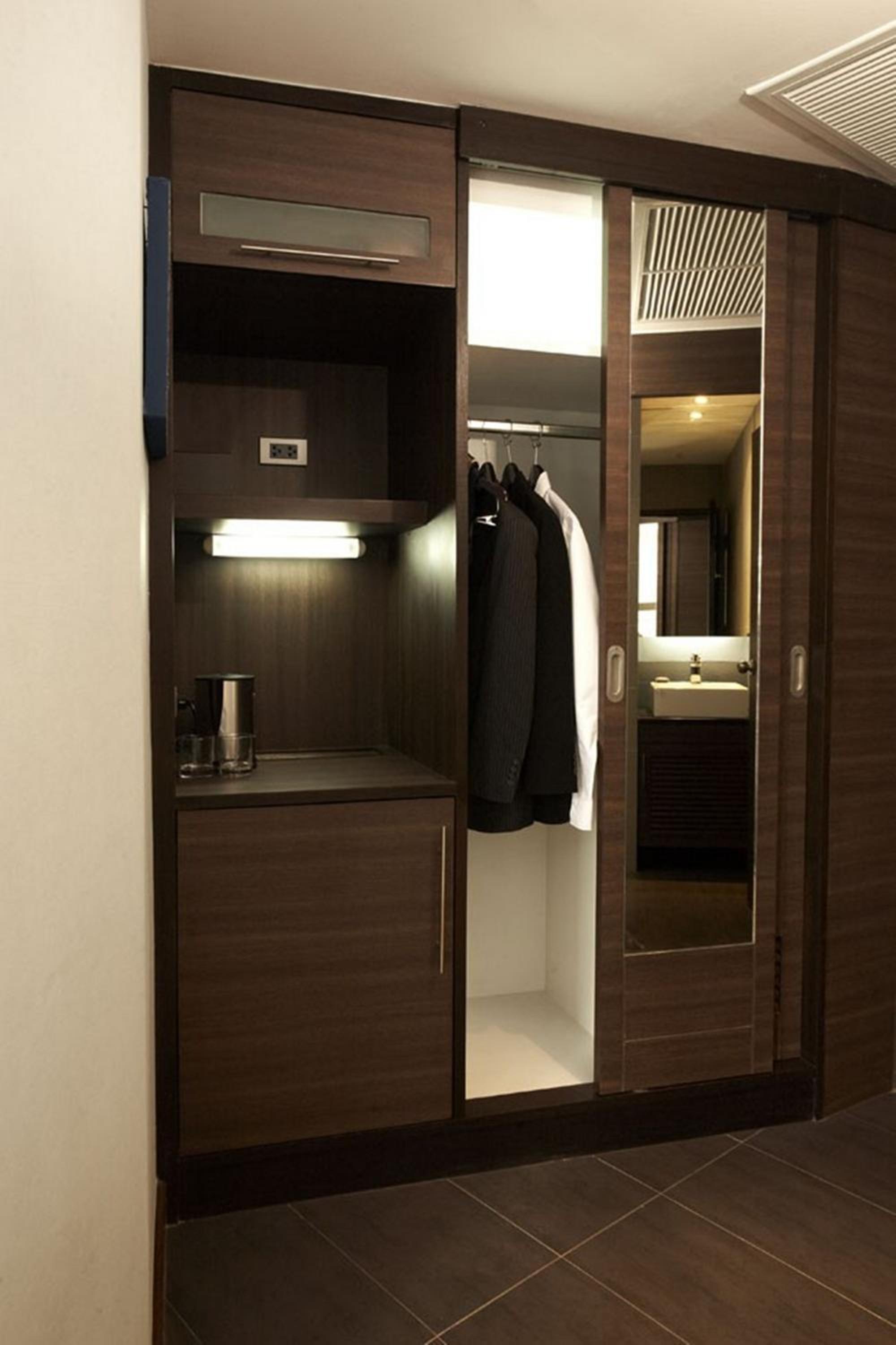 Bangkok Vacations - Sukhumvit Suites Hotel - Property Image 12