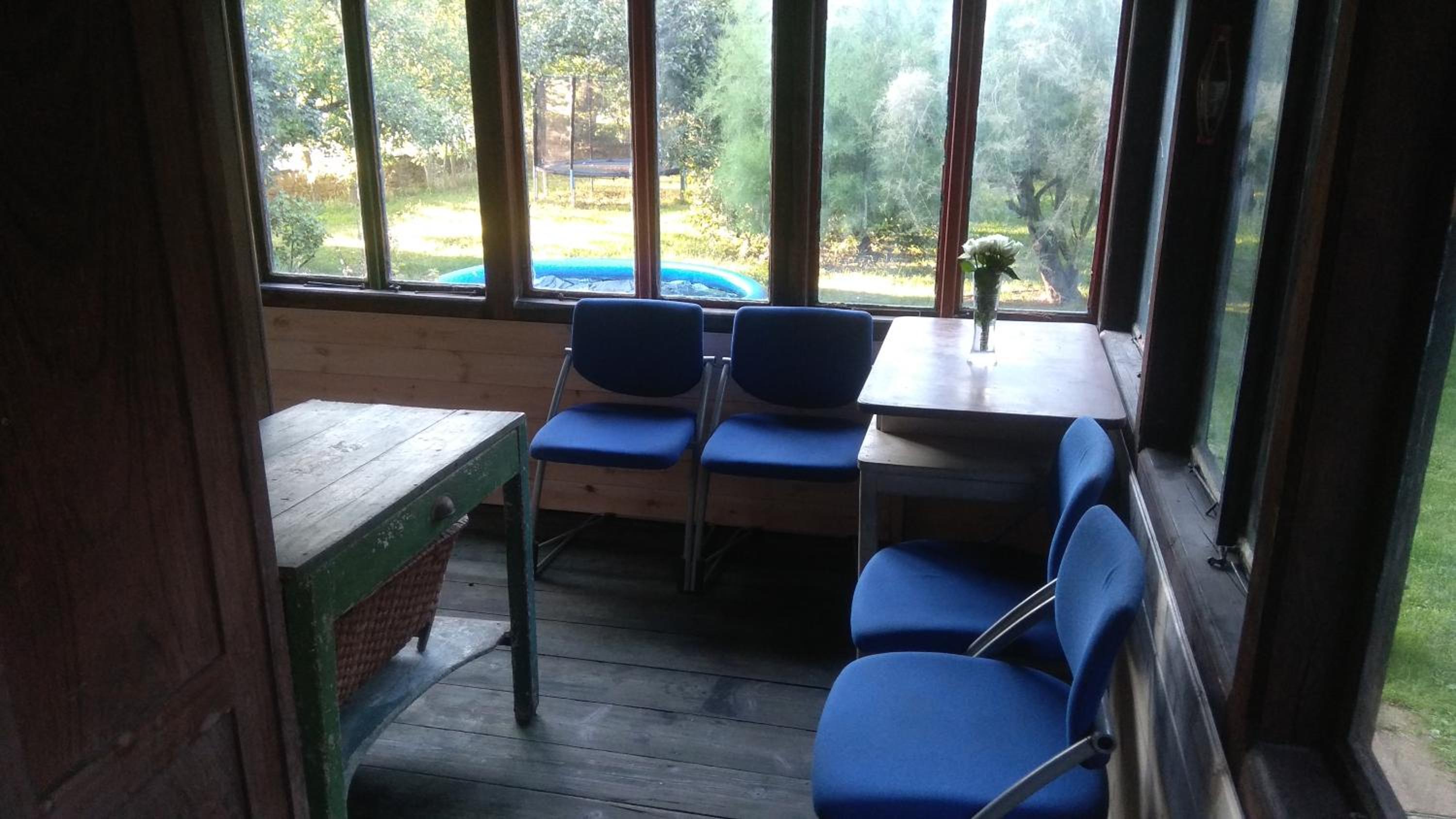 Old Summer House with renovated bathroom