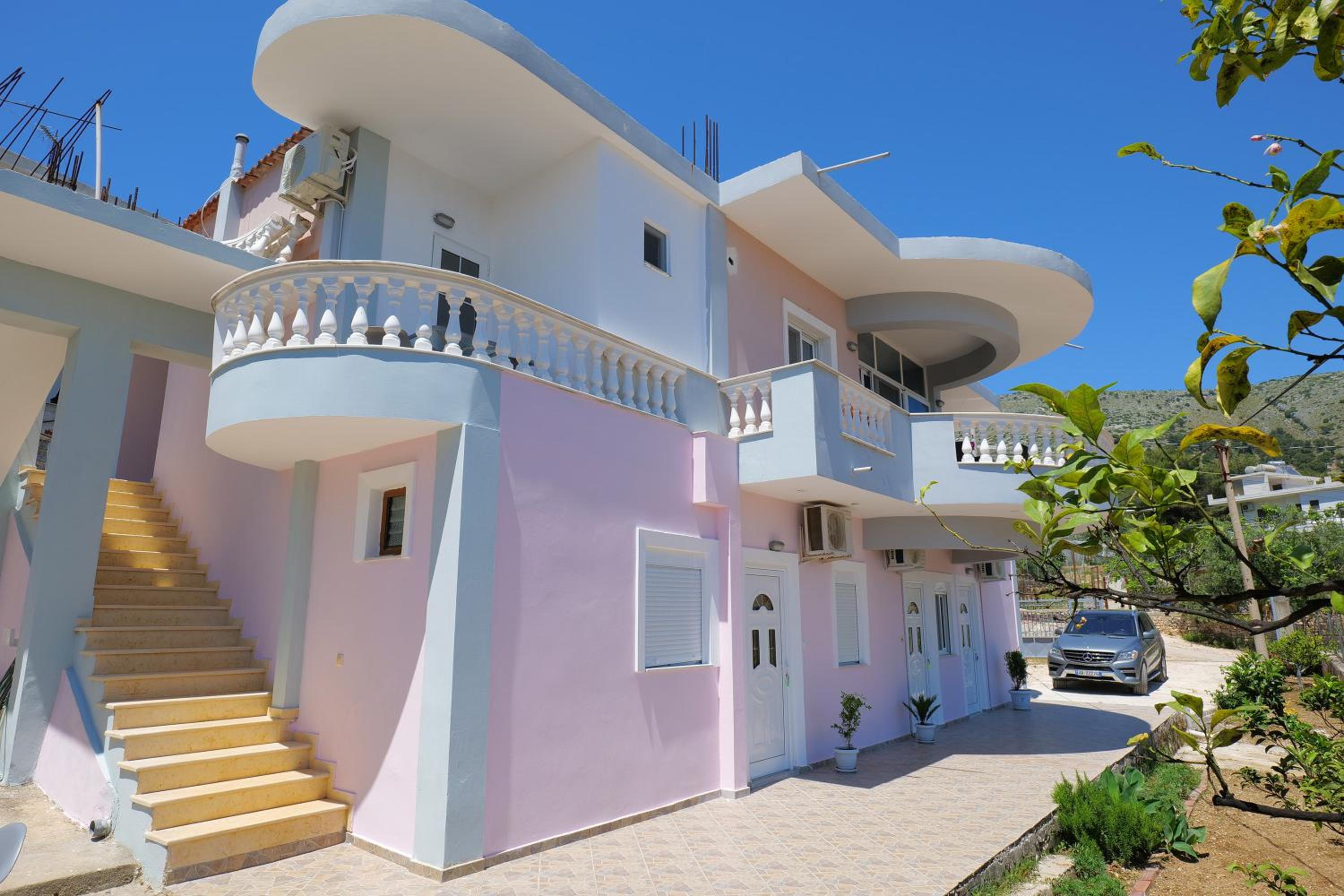 Vila Klevis