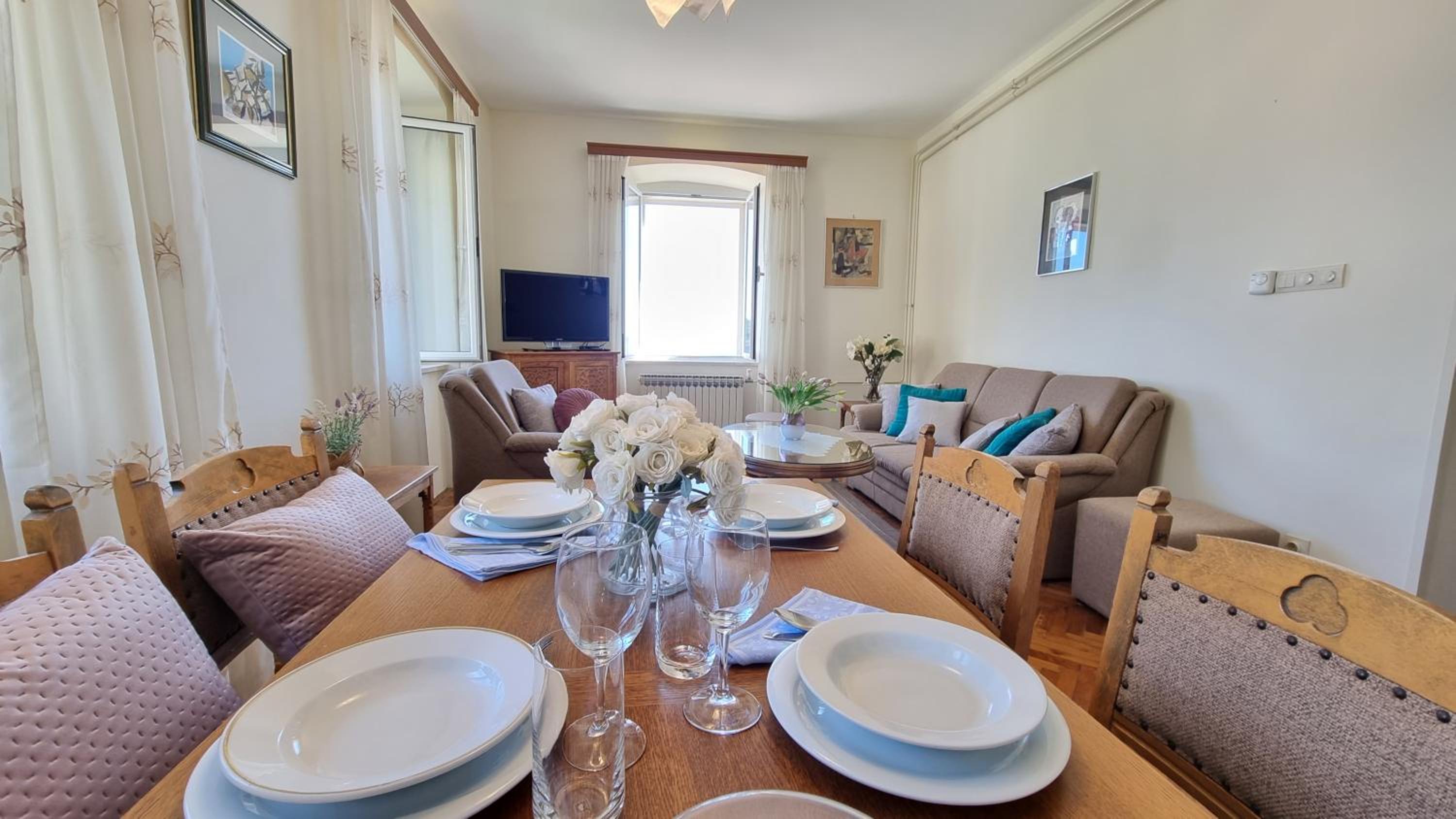 Primavera Apartment