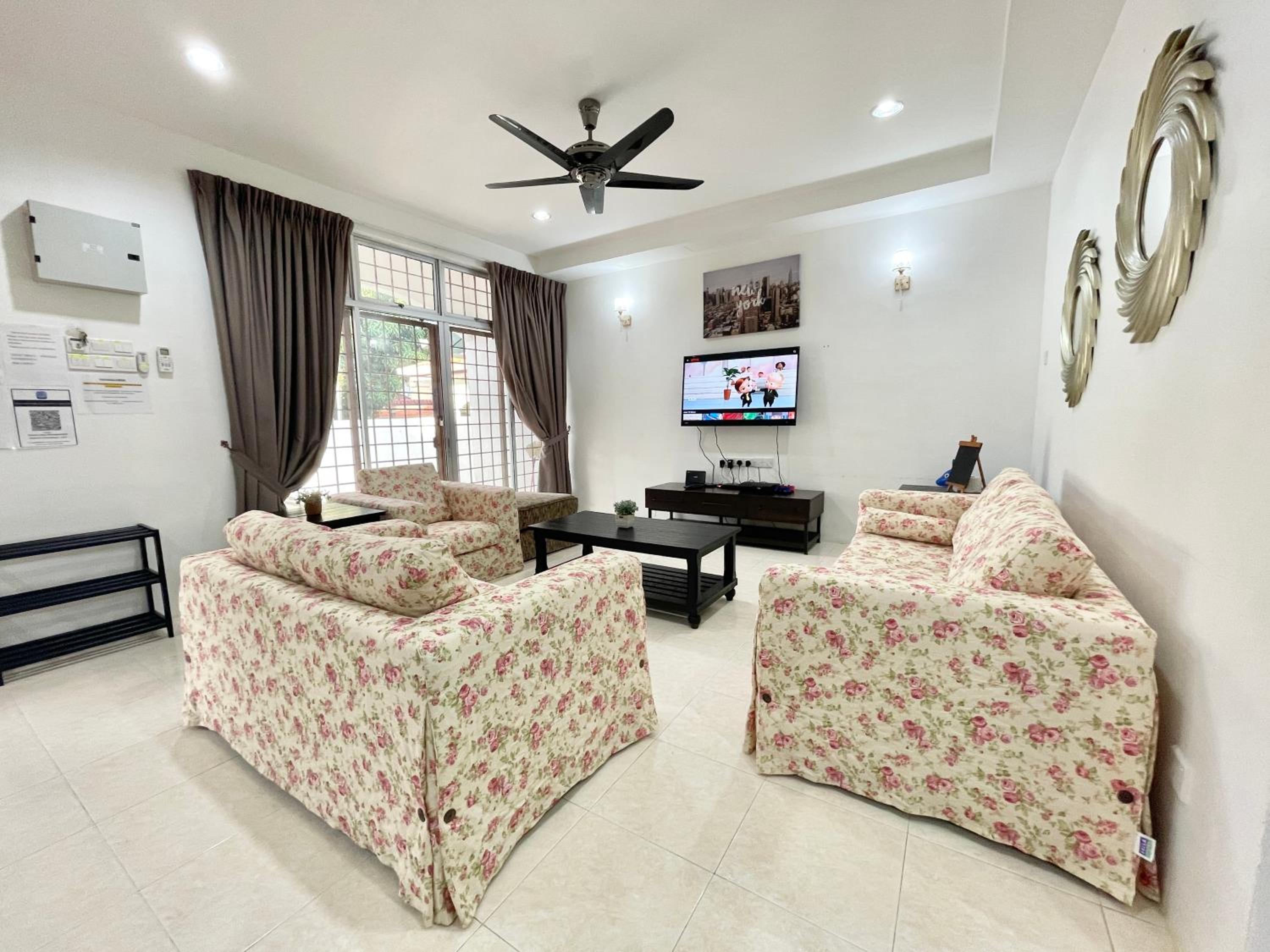 Langkawi Cozy Holiday Home at Bukit Indah by Zervin photo 8