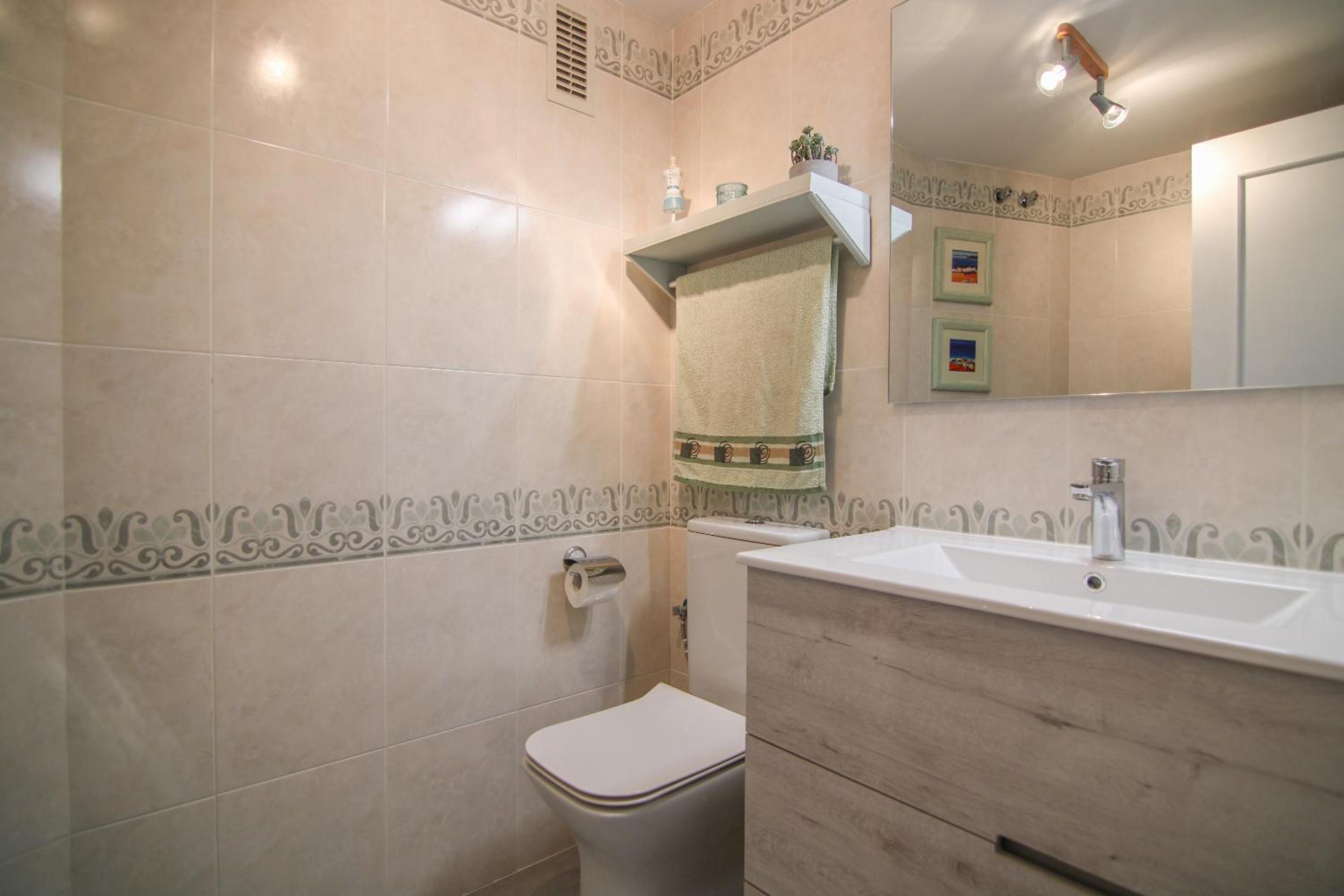 Apartamento céntrico en playa Arenal - MIRAIFACH
