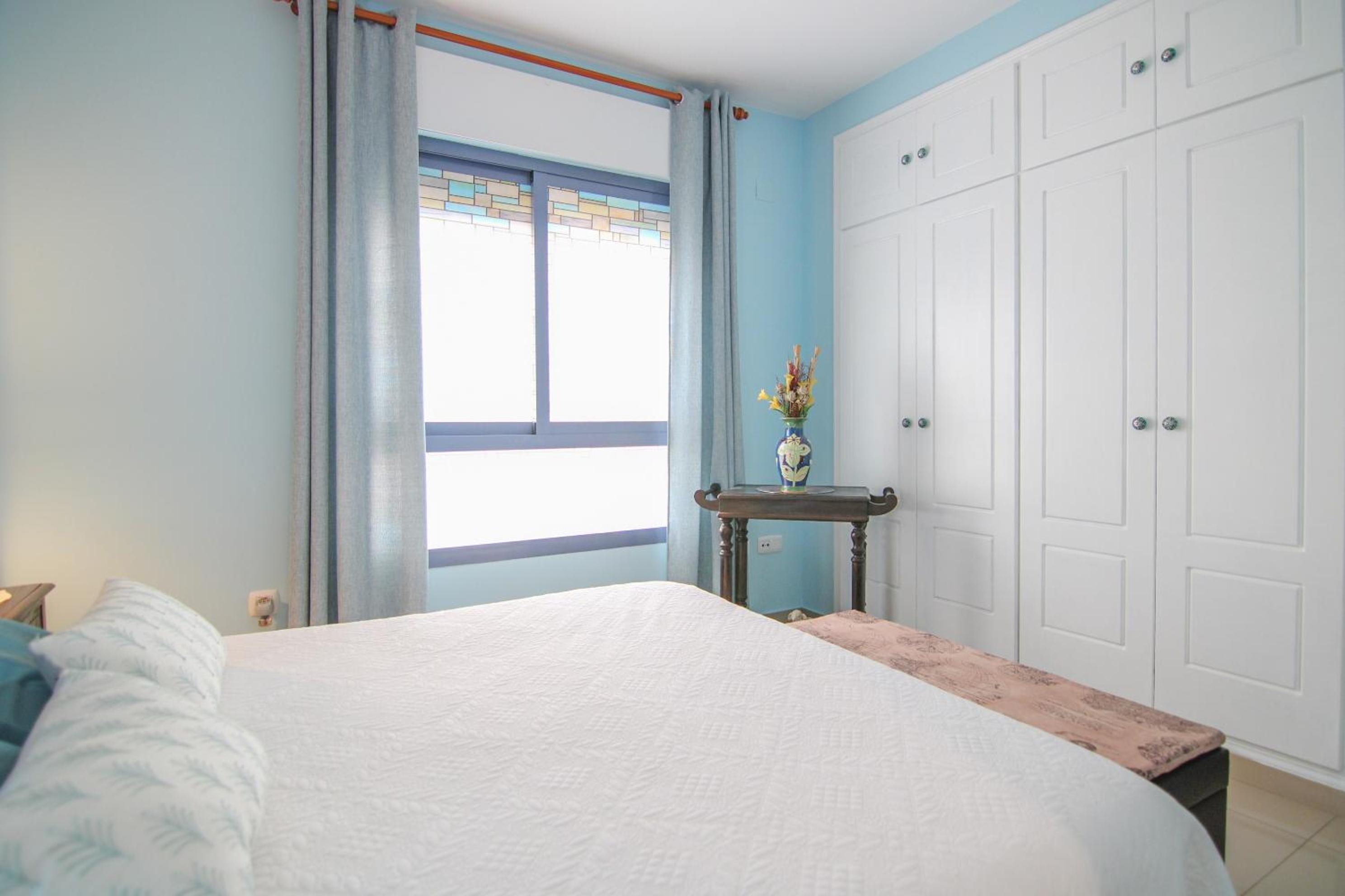 Apartamento céntrico en playa Arenal - MIRAIFACH