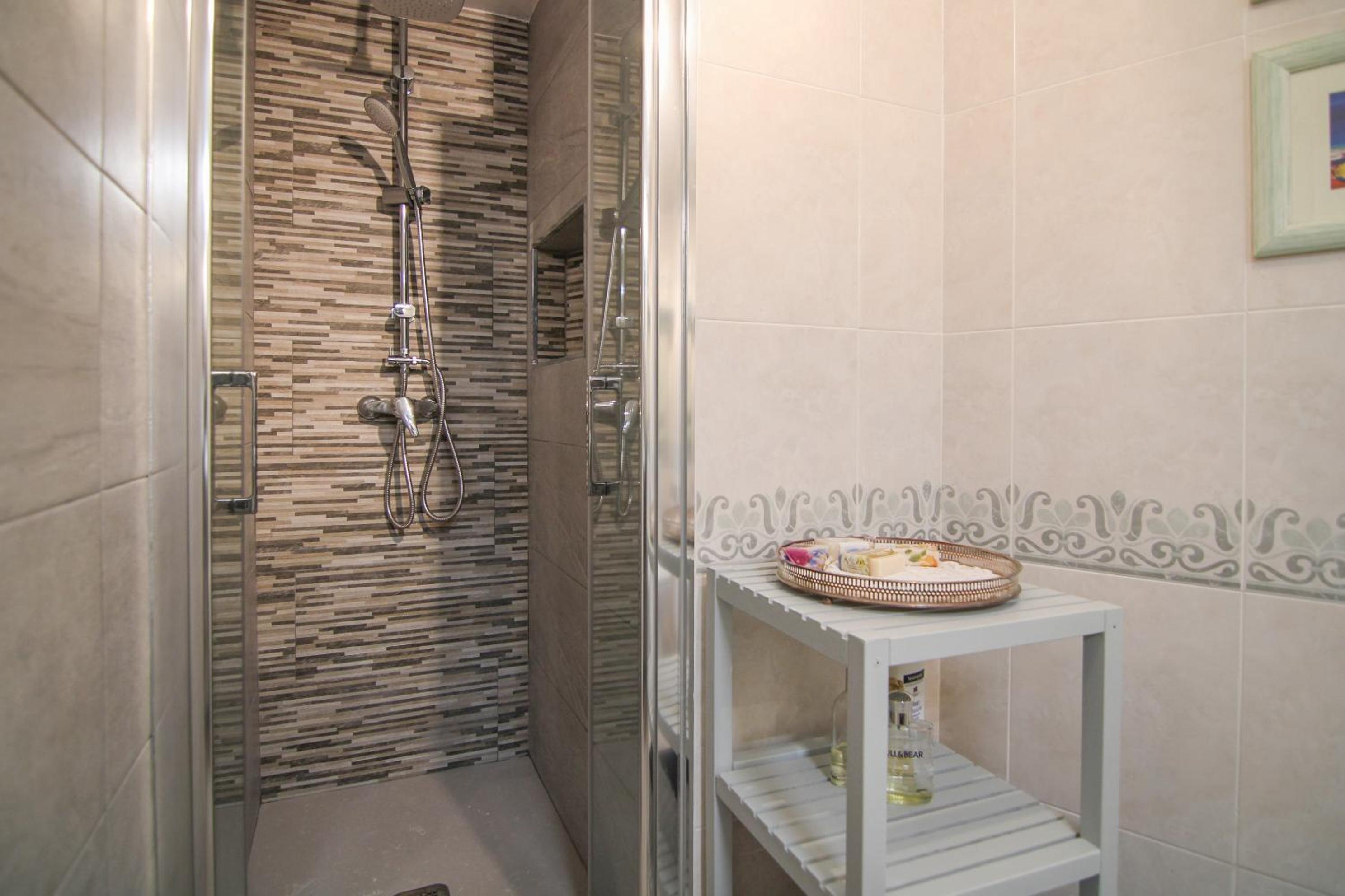 Apartamento céntrico en playa Arenal - MIRAIFACH