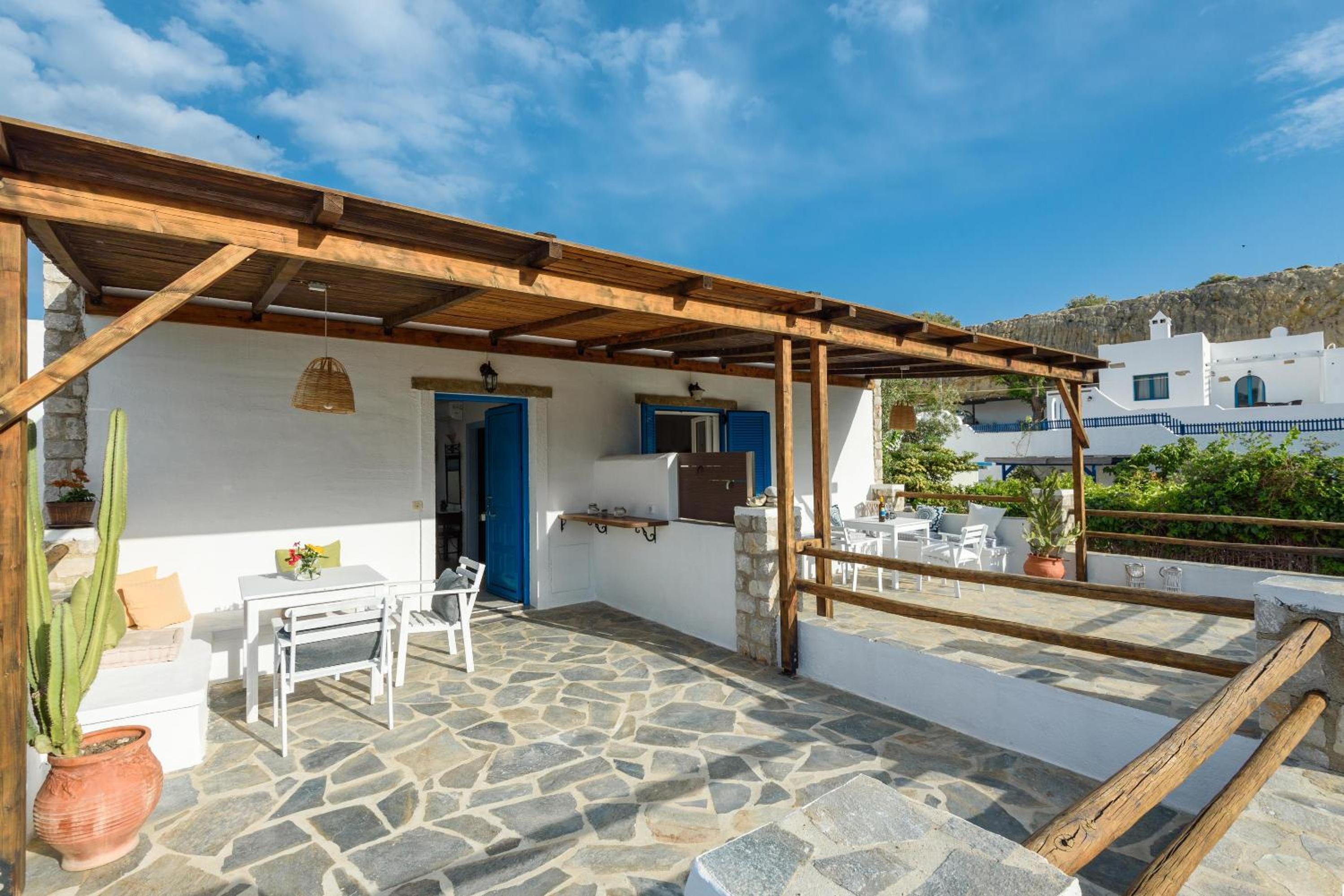 Agnanti Beach Apartments