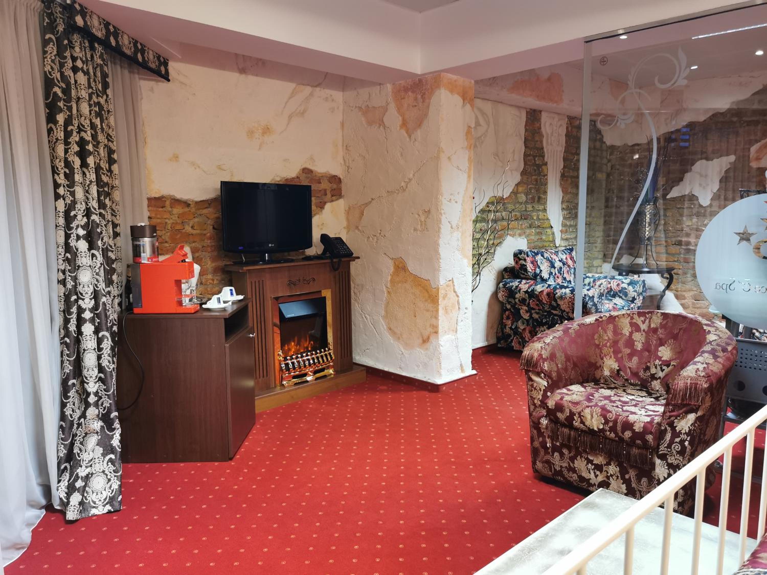 LEGENDS Chambers by Grand Pier Boutique