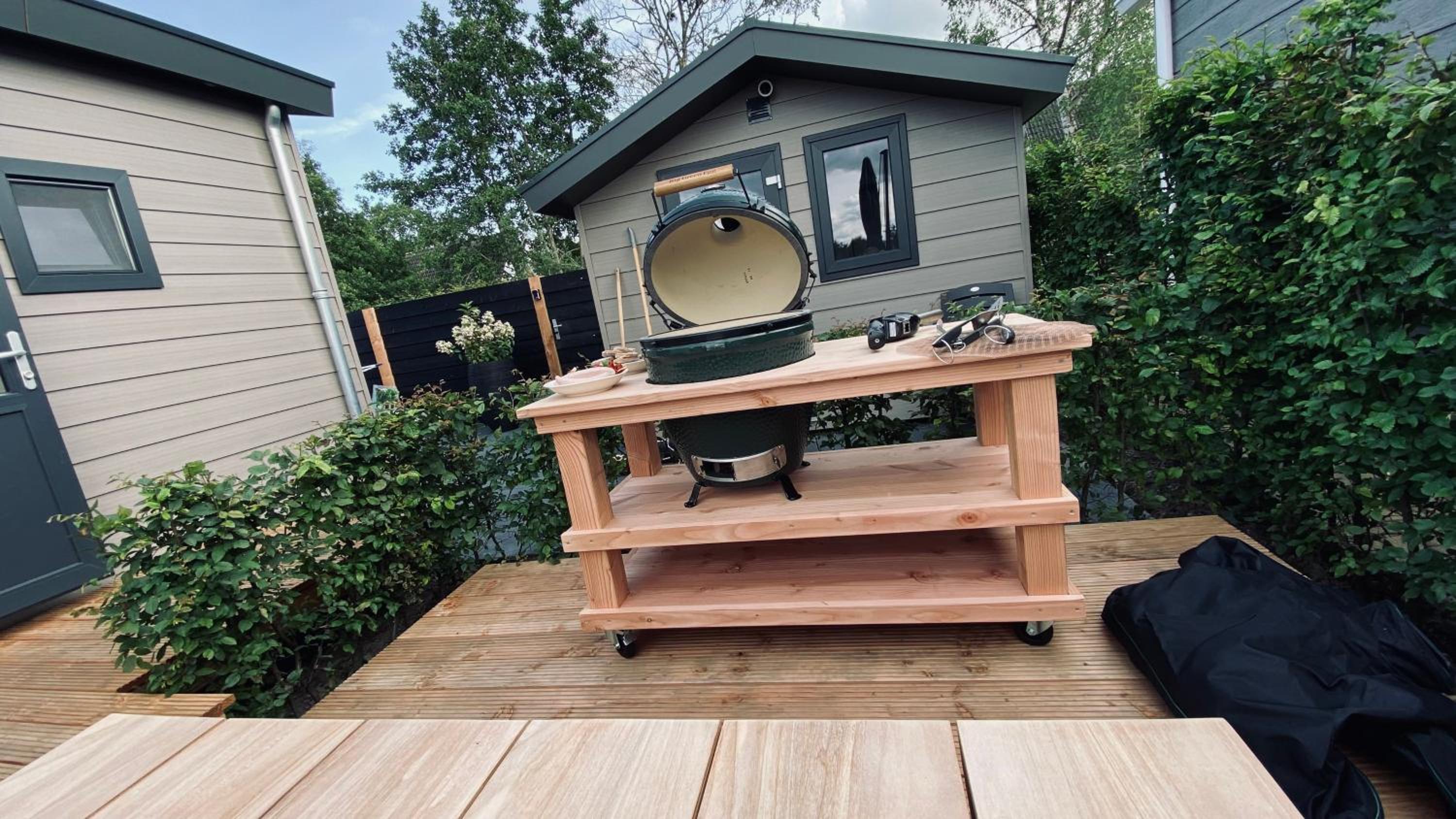 PUUR Eernewoude luxe chalet direct aan open vaarwater gelegen in de Alde Feanen view 4