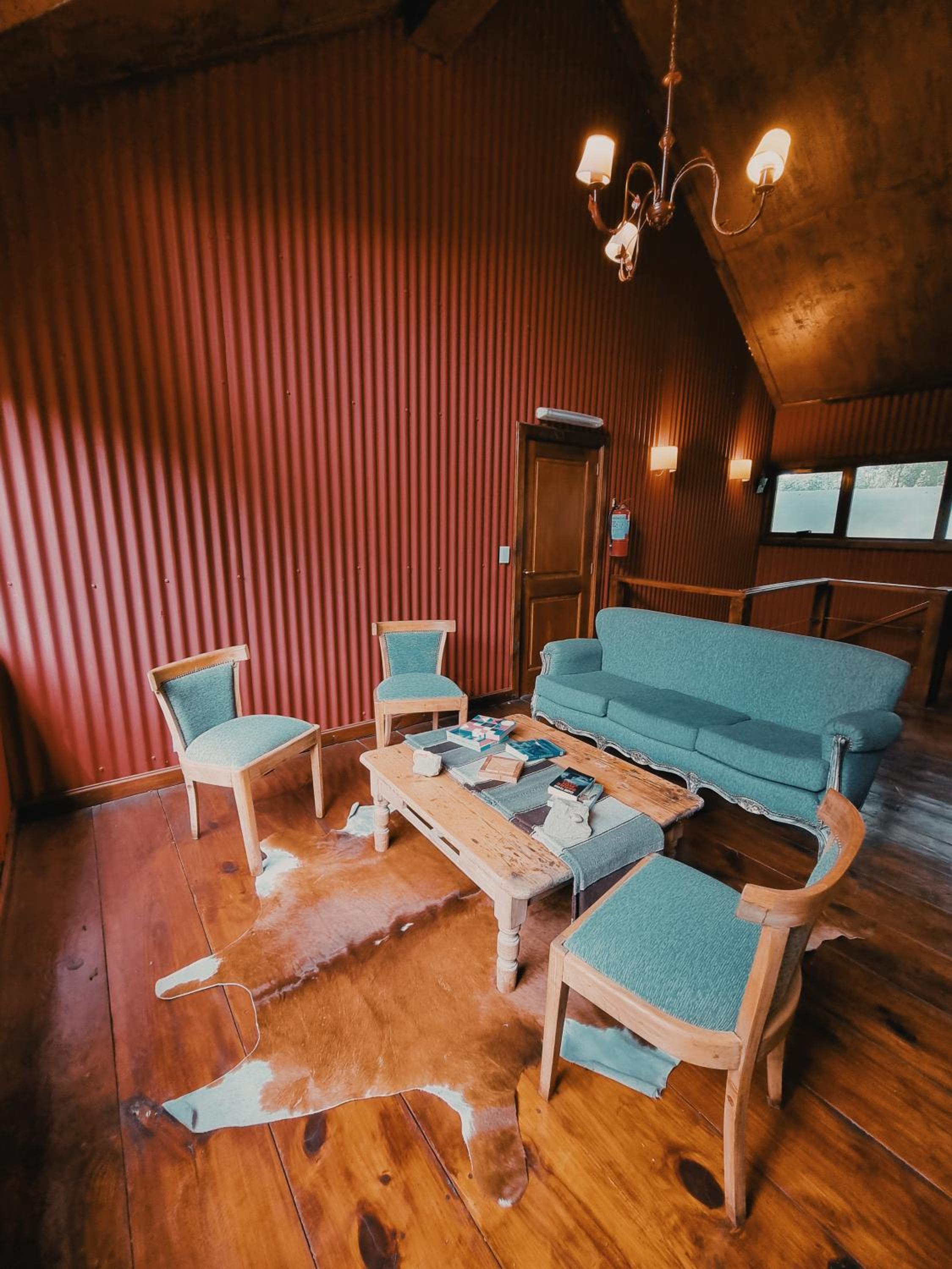 Hosteria Cauquenes De Nimez