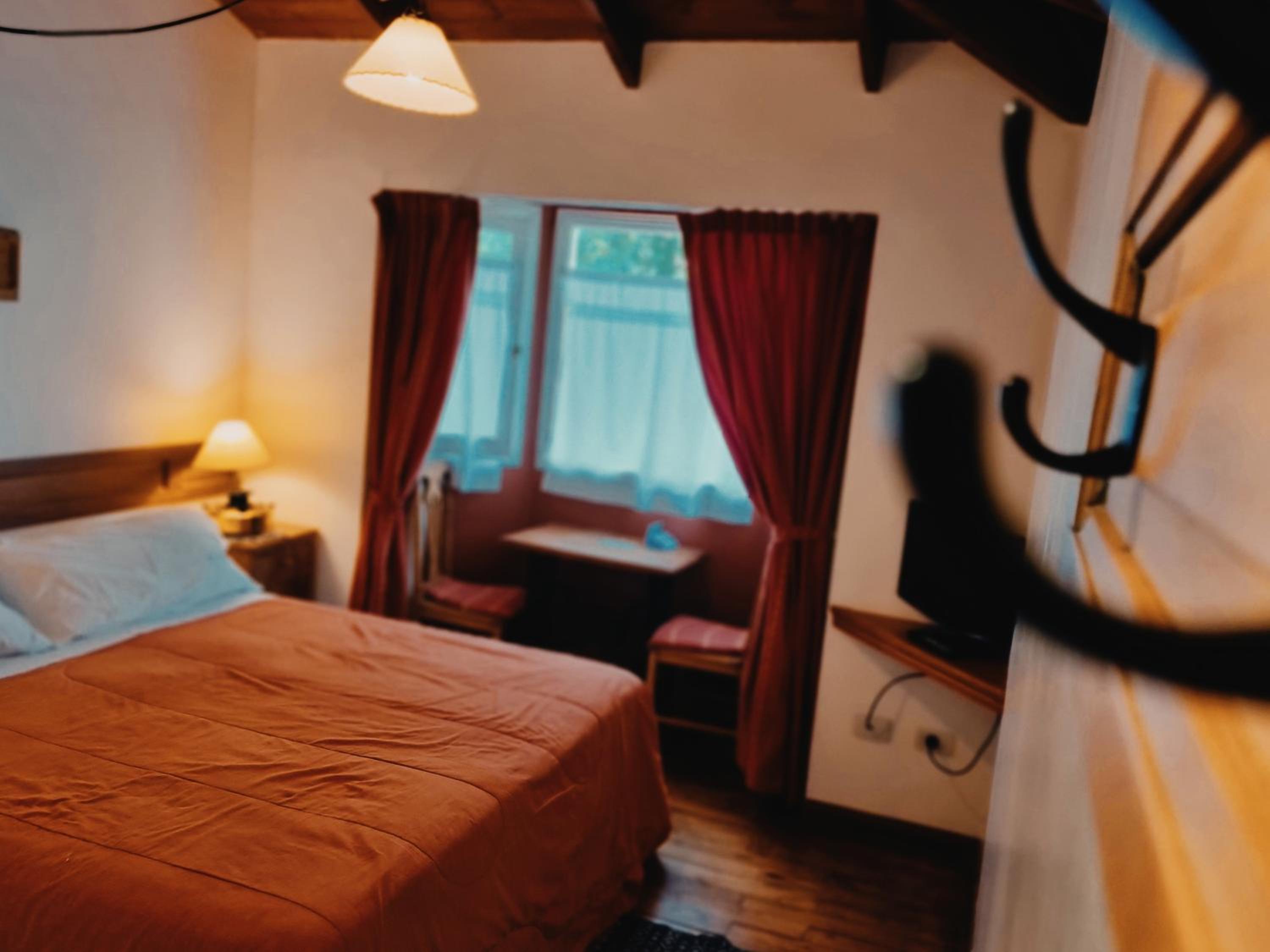 Hosteria Cauquenes De Nimez