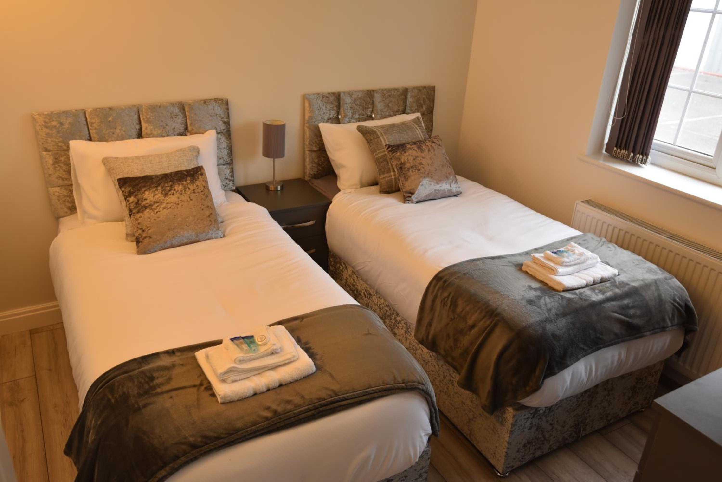 Cozy! 2-bedroom Exclusive Apartment near Bristol City Centre Easton Speedwell sleeps upto 6 view 2