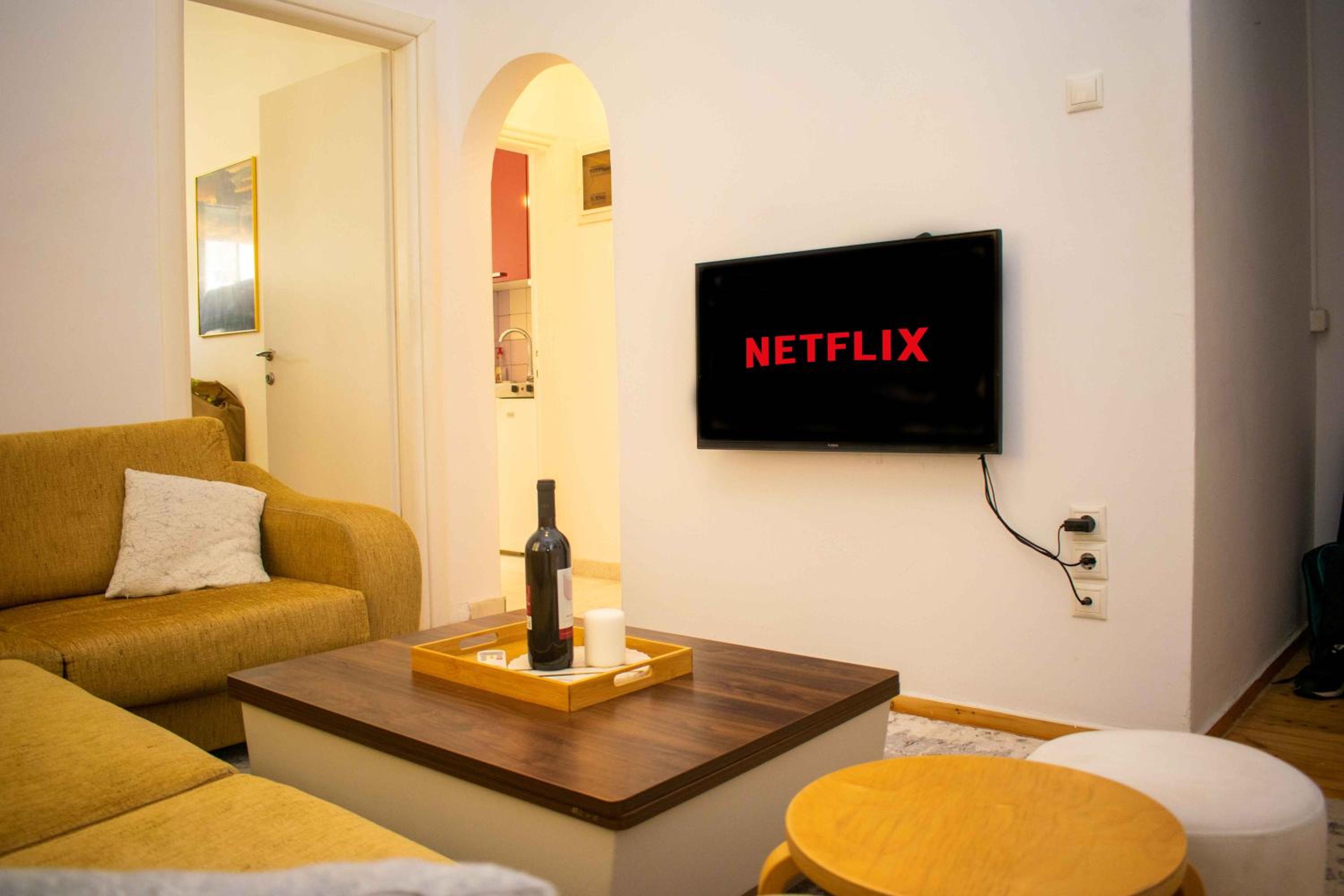City Center/Navarinou Classical Style Apt-King Bed view 2