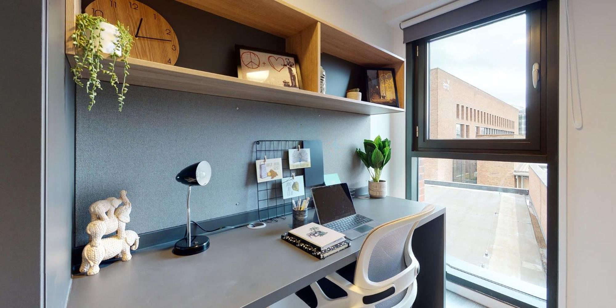 Canvas Arundel House in Coventry