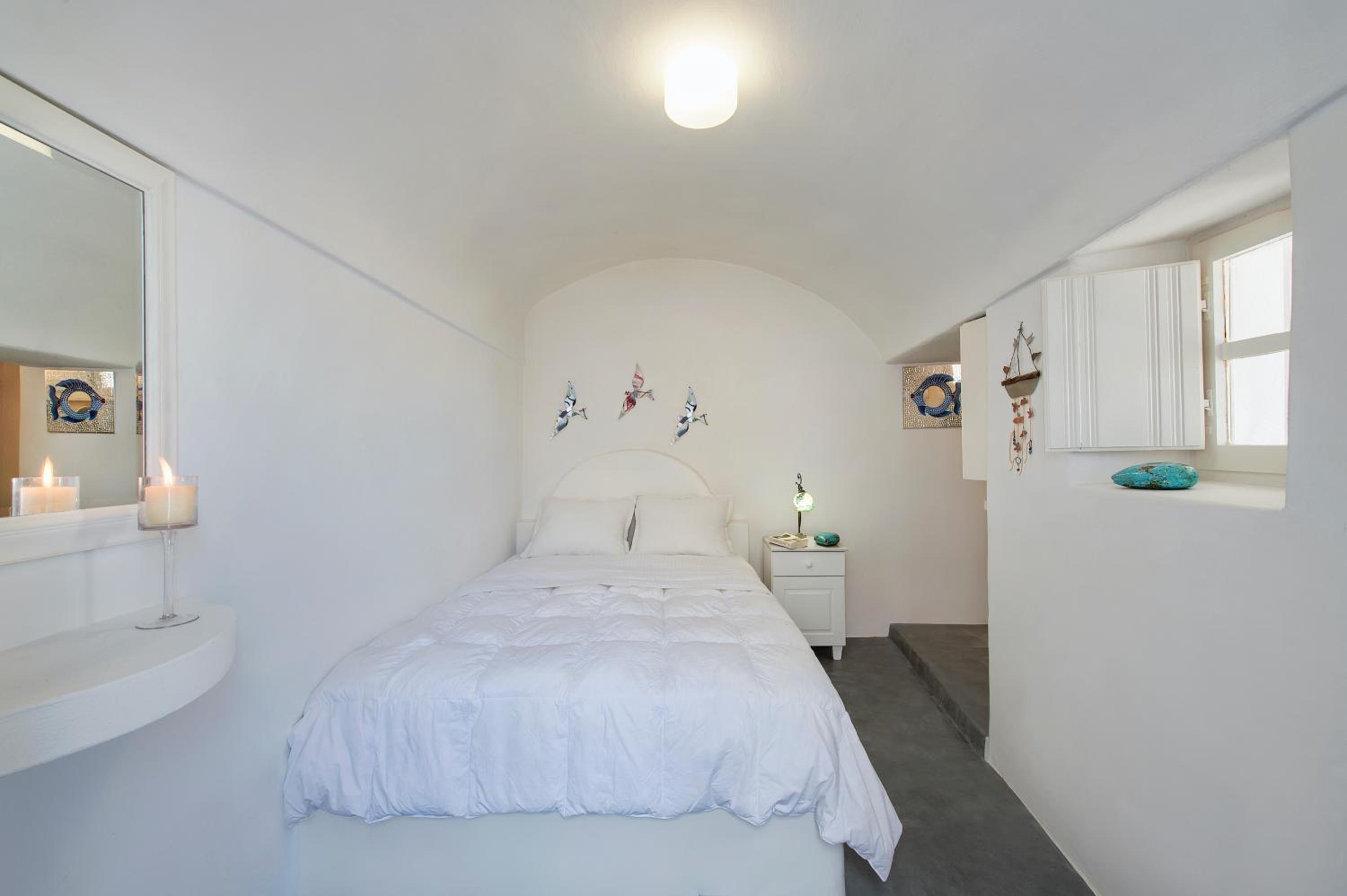 Pyrgos 3-Bed Villa Sleeps 8 with Pool and AirCon photo 4
