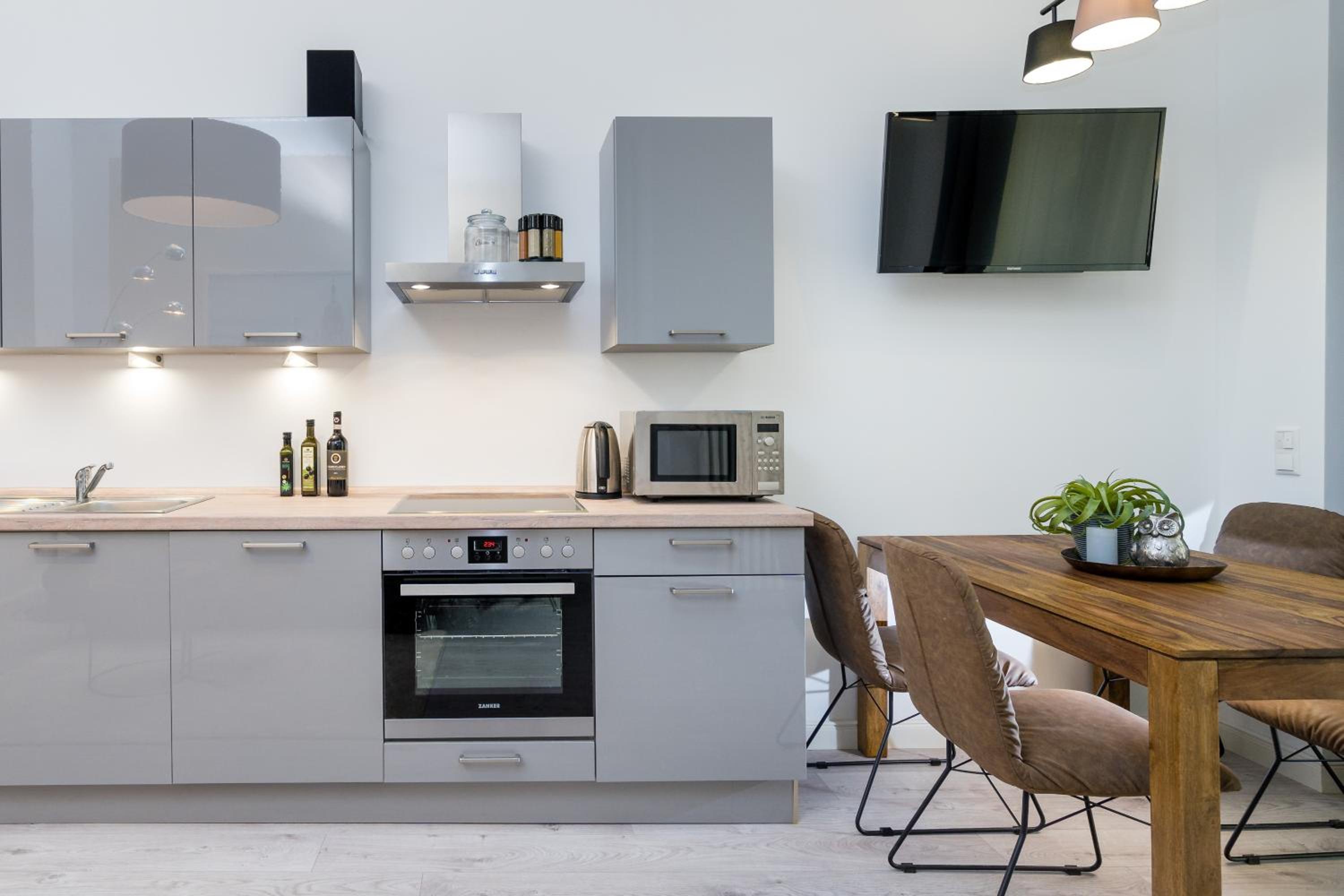 The Lohmeyerstr I, lovely 1 BR, group & family friendly, 2 - 4 Guests