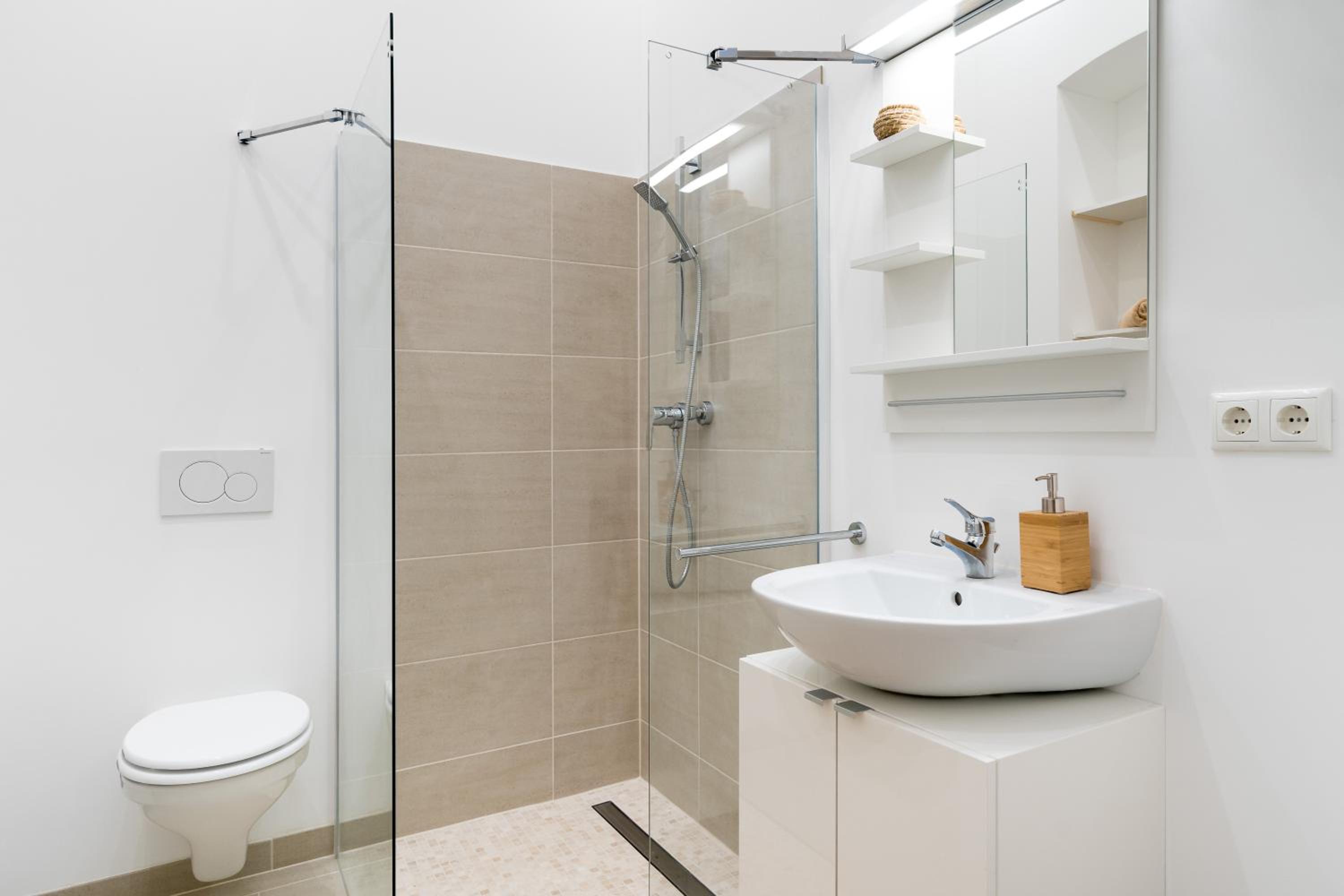 The Lohmeyerstr I, lovely 1 BR, group & family friendly, 2 - 4 Guests