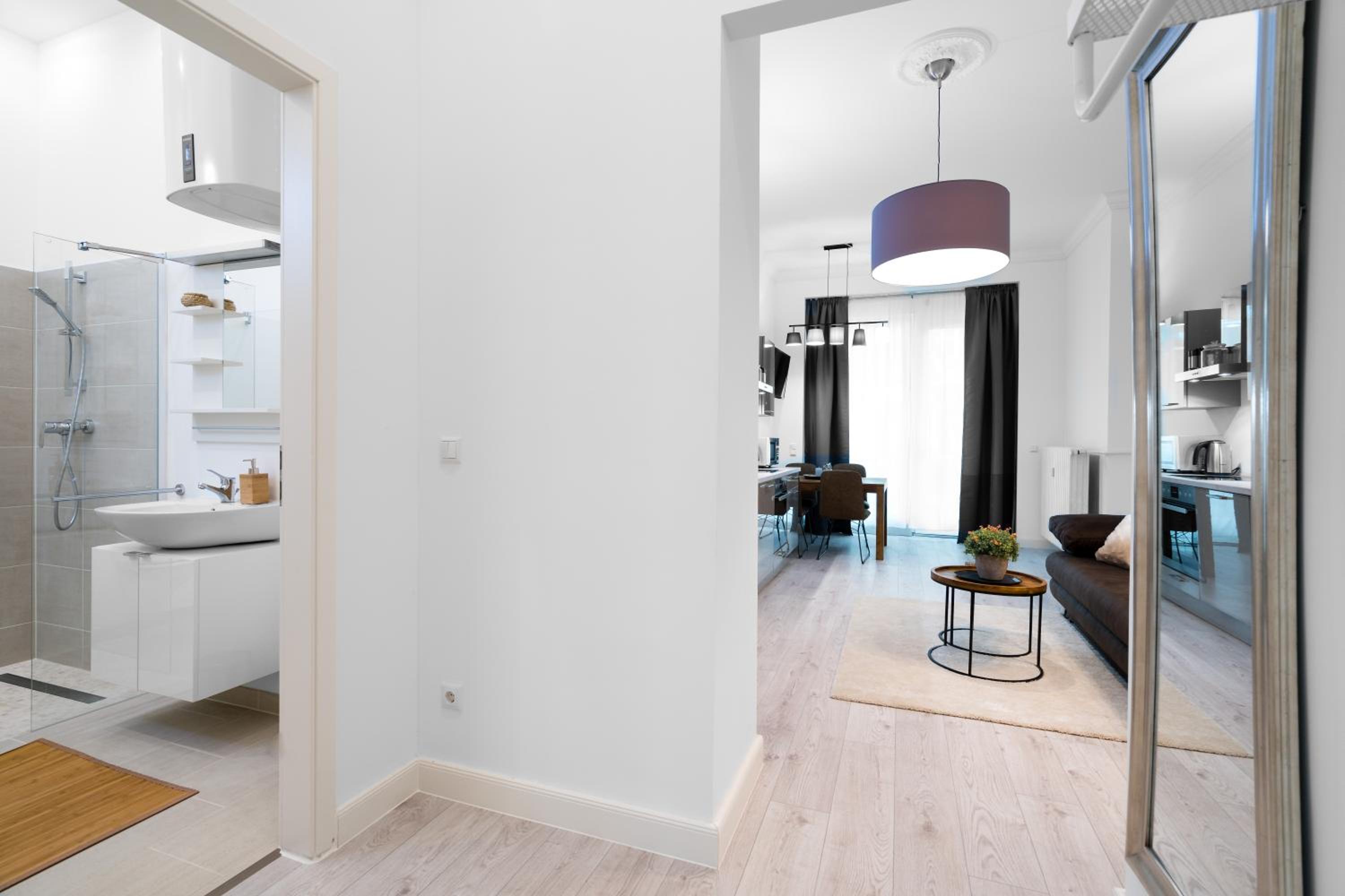 The Lohmeyerstr I, lovely 1 BR, group & family friendly, 2 - 4 Guests