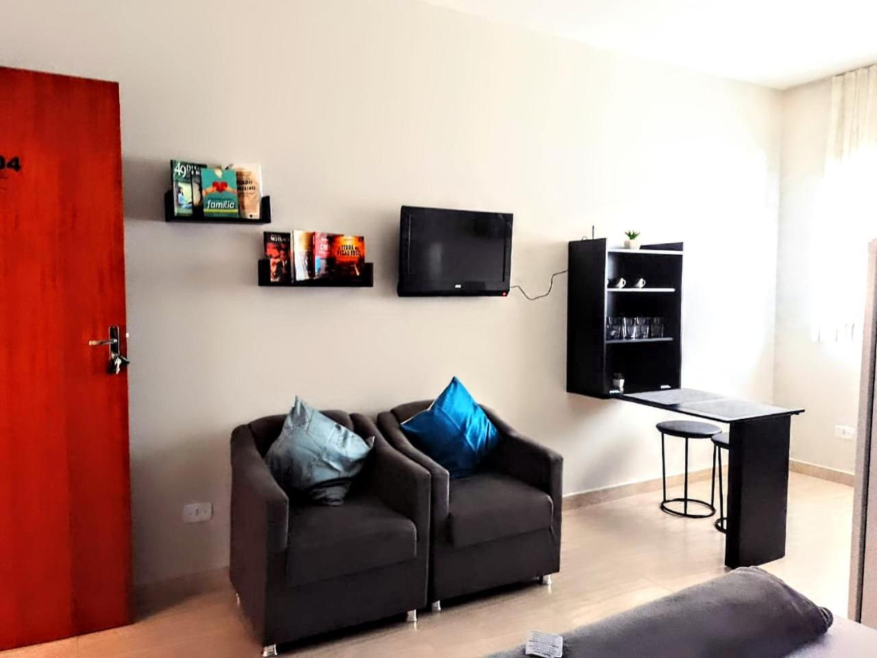 Kitnets bem localizada, próx ao autódromo!