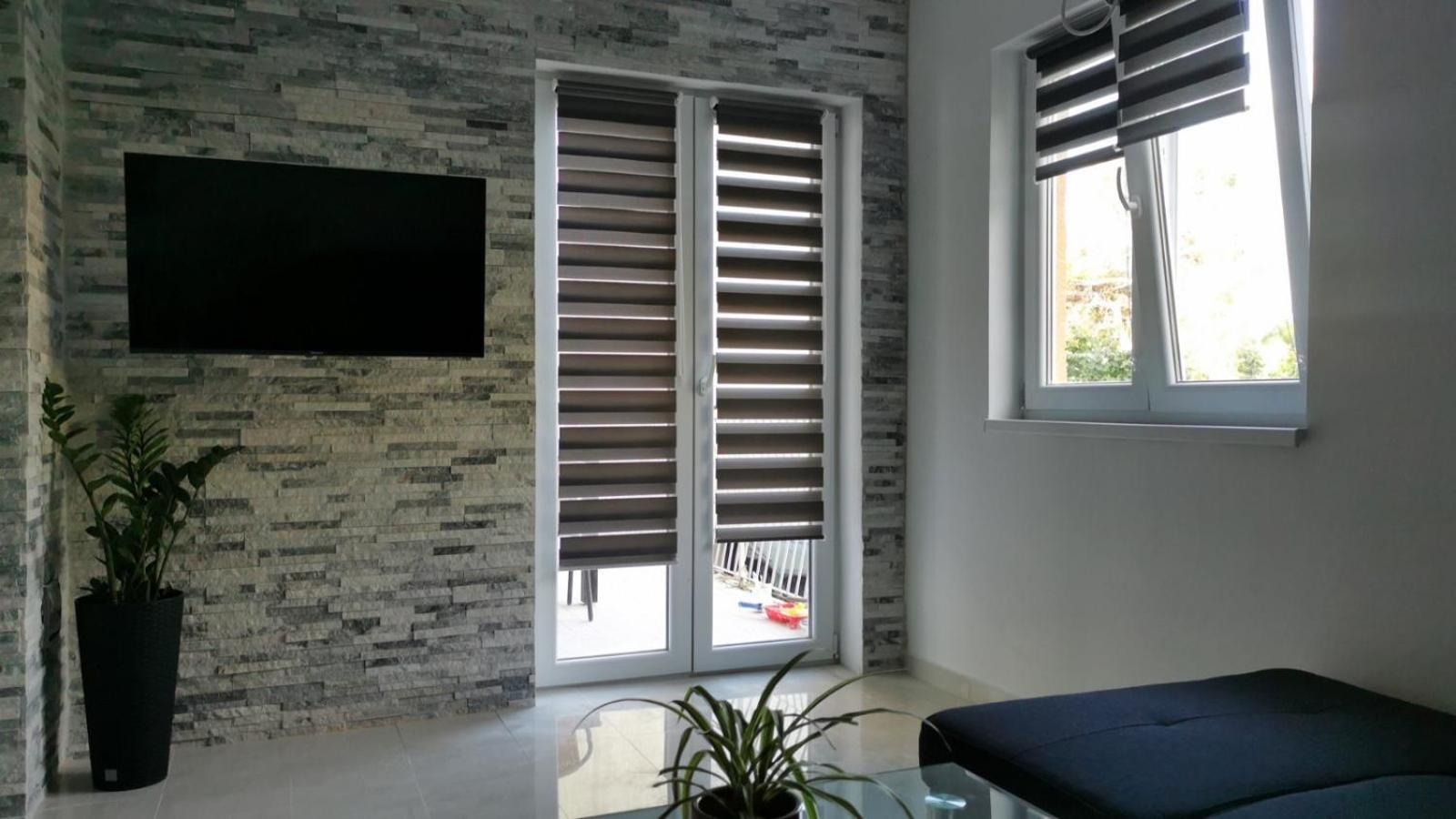 Apartment Deni view 5