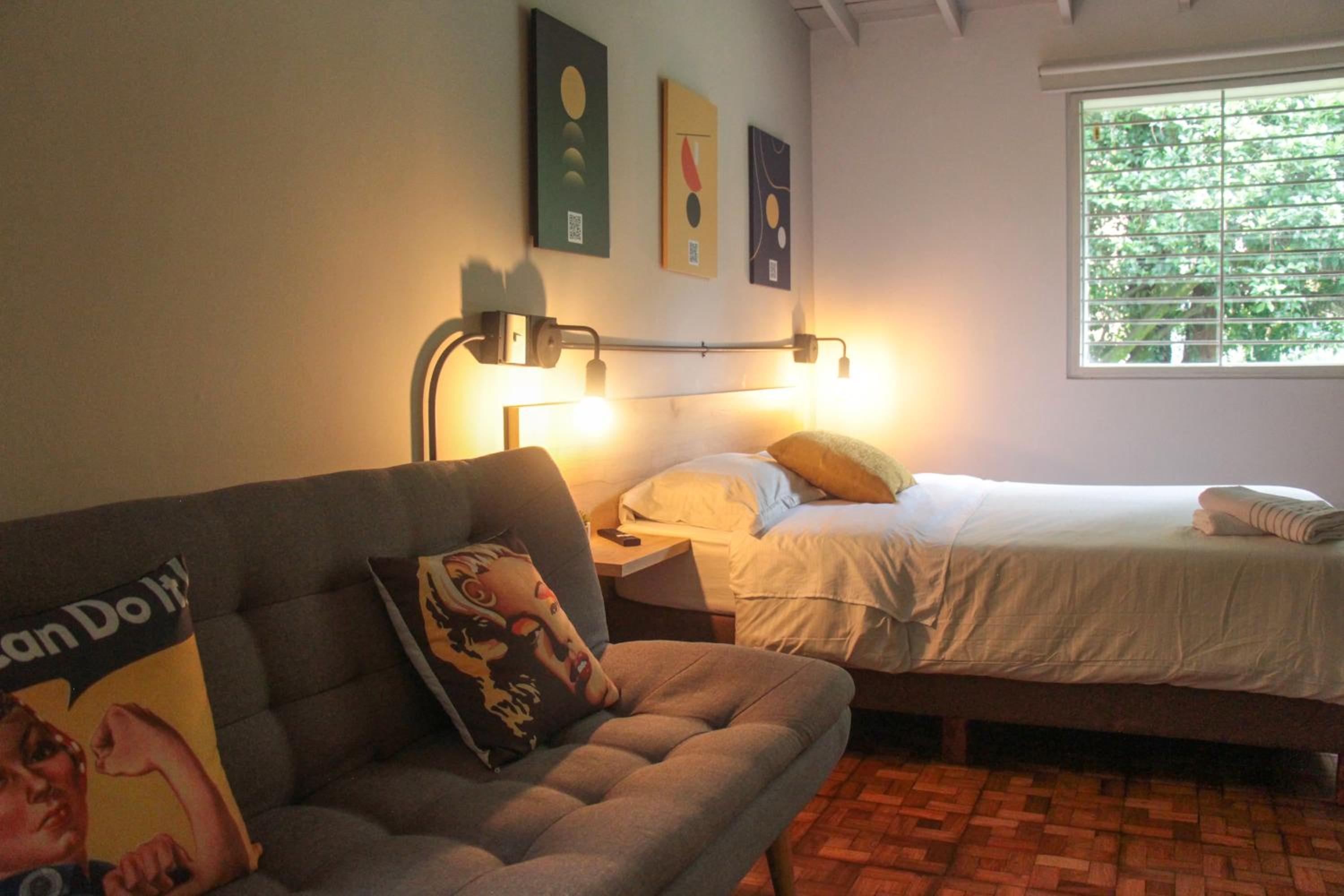 Apartaestudio amueblado en Poblado FRN106 By Roots Rentals