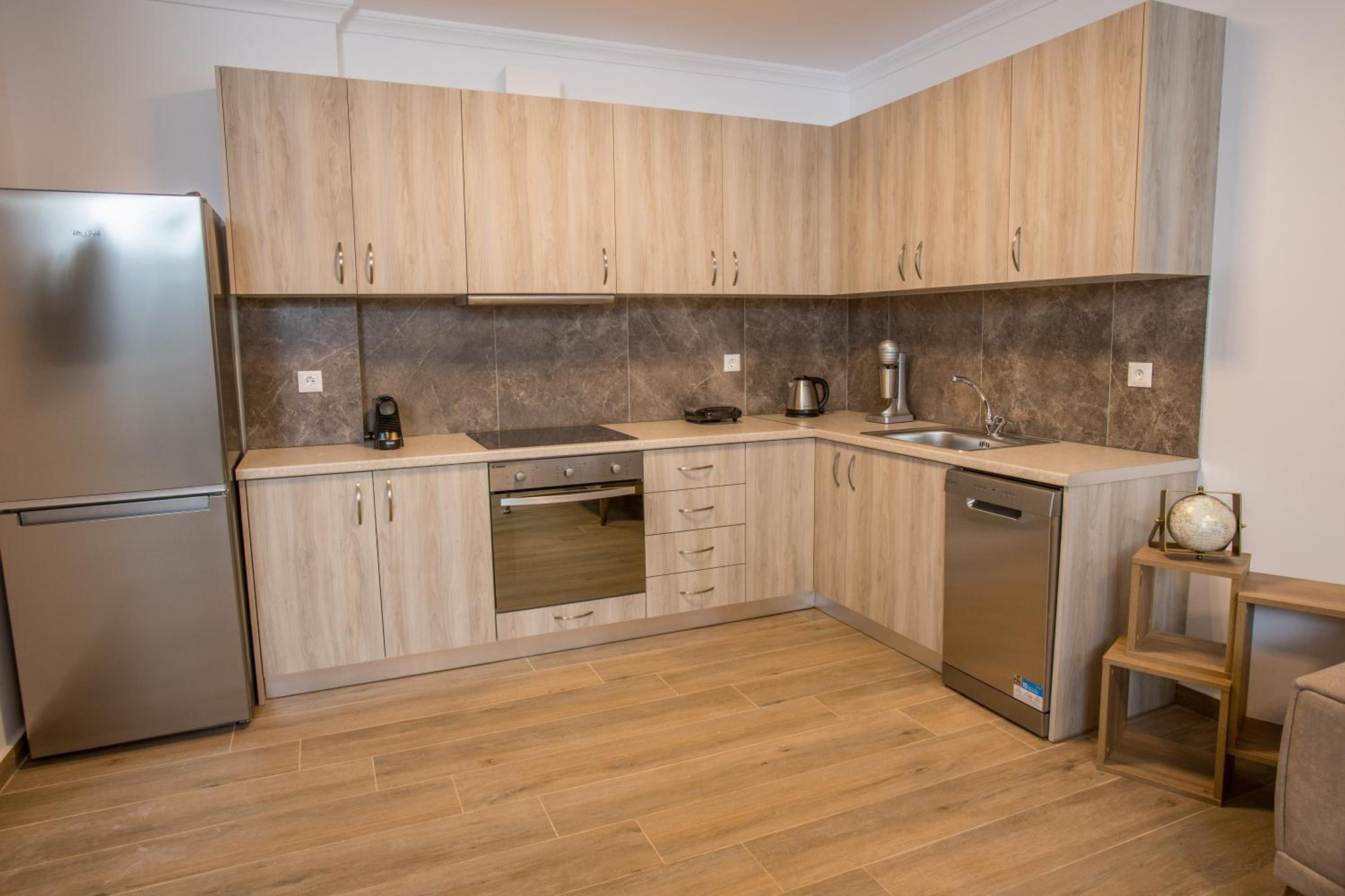 Raise Kifisias Serviced Apartments