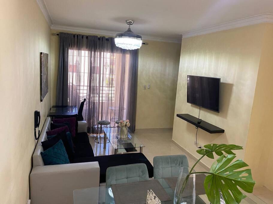 Lesnah Apartamento, Jacobo Majluta