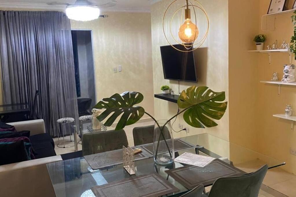 Lesnah Apartamento, Jacobo Majluta