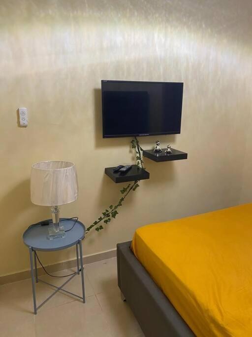 Lesnah Apartamento, Jacobo Majluta