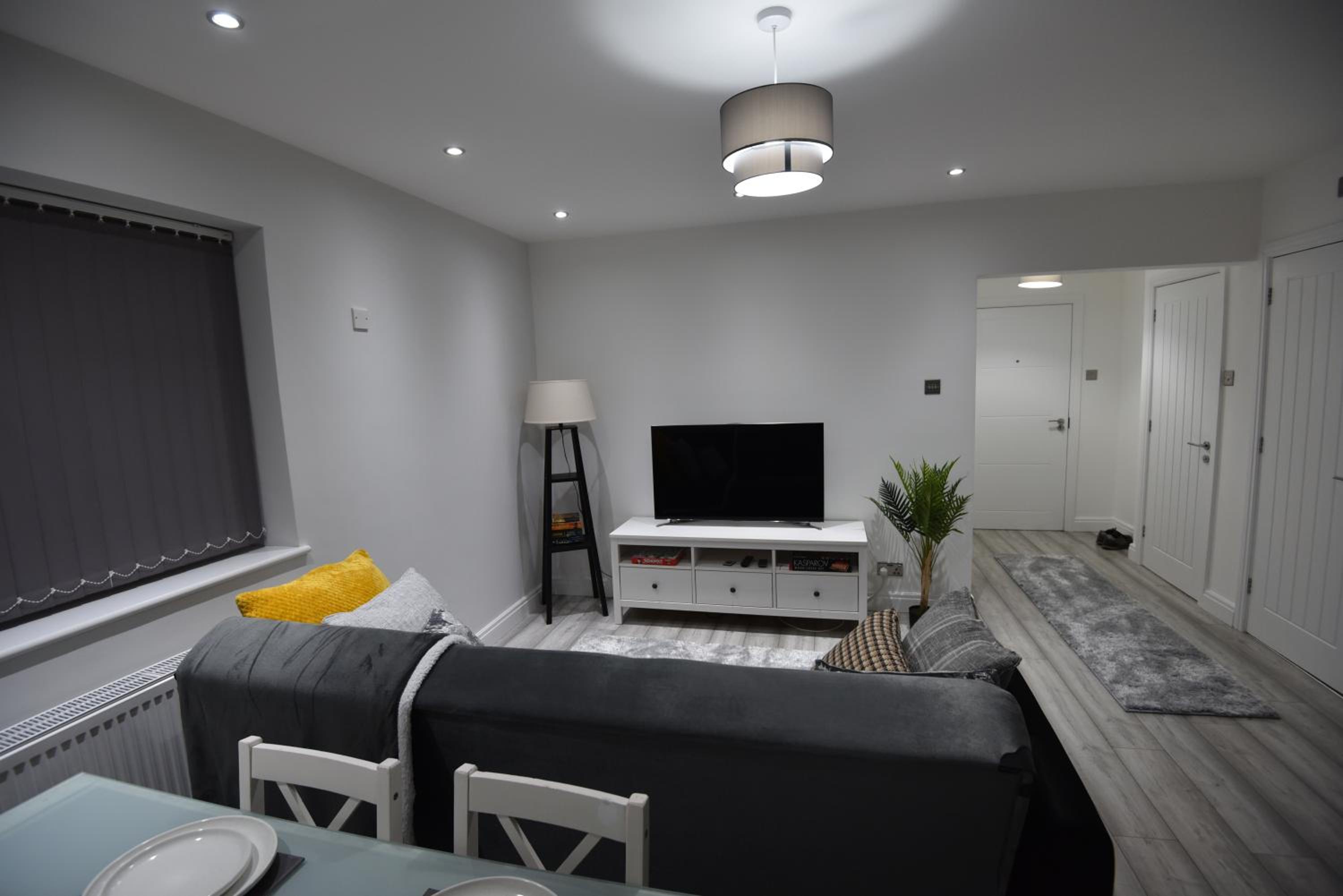 Cozy! 2-bedroom Exclusive Apartment near Bristol City Centre Easton Speedwell sleeps upto 6 view 5