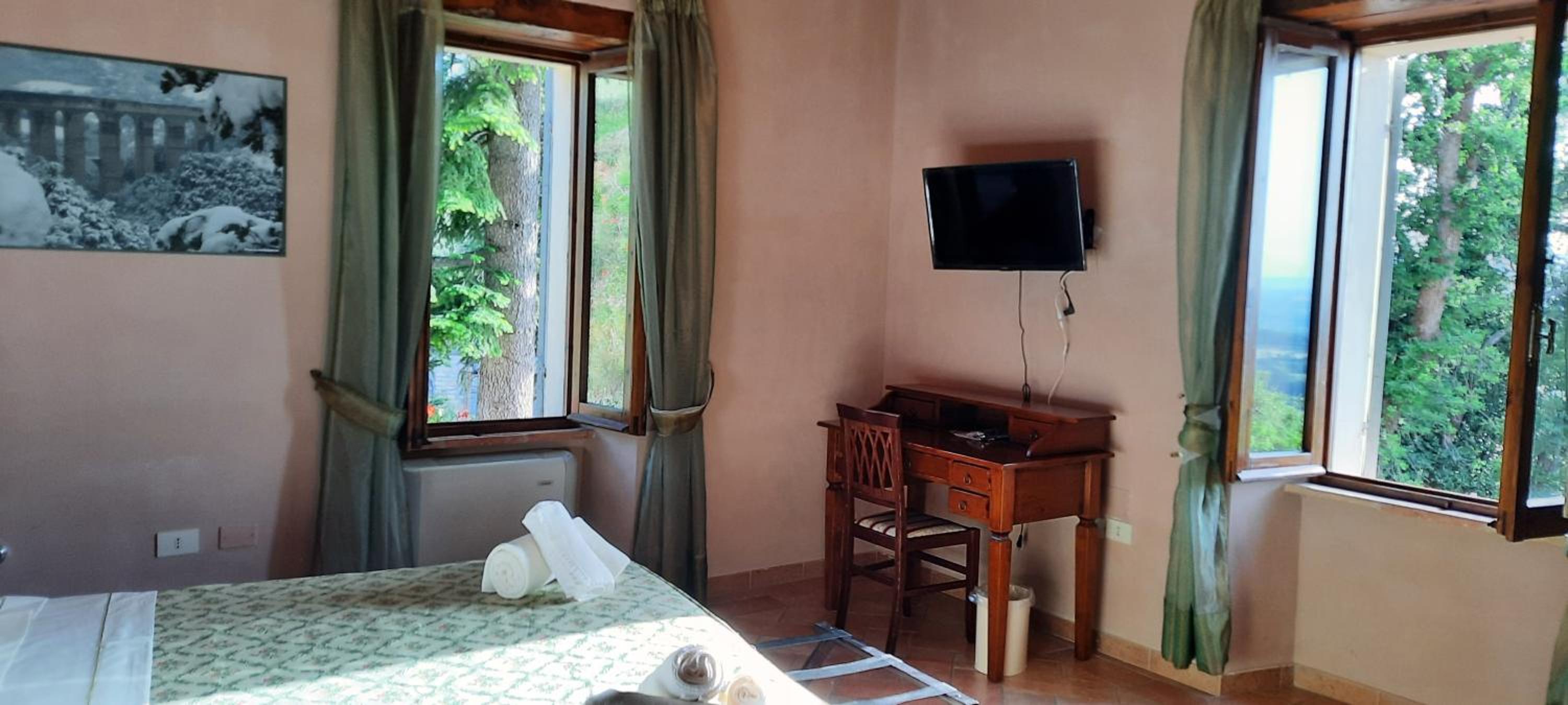 Photo 18