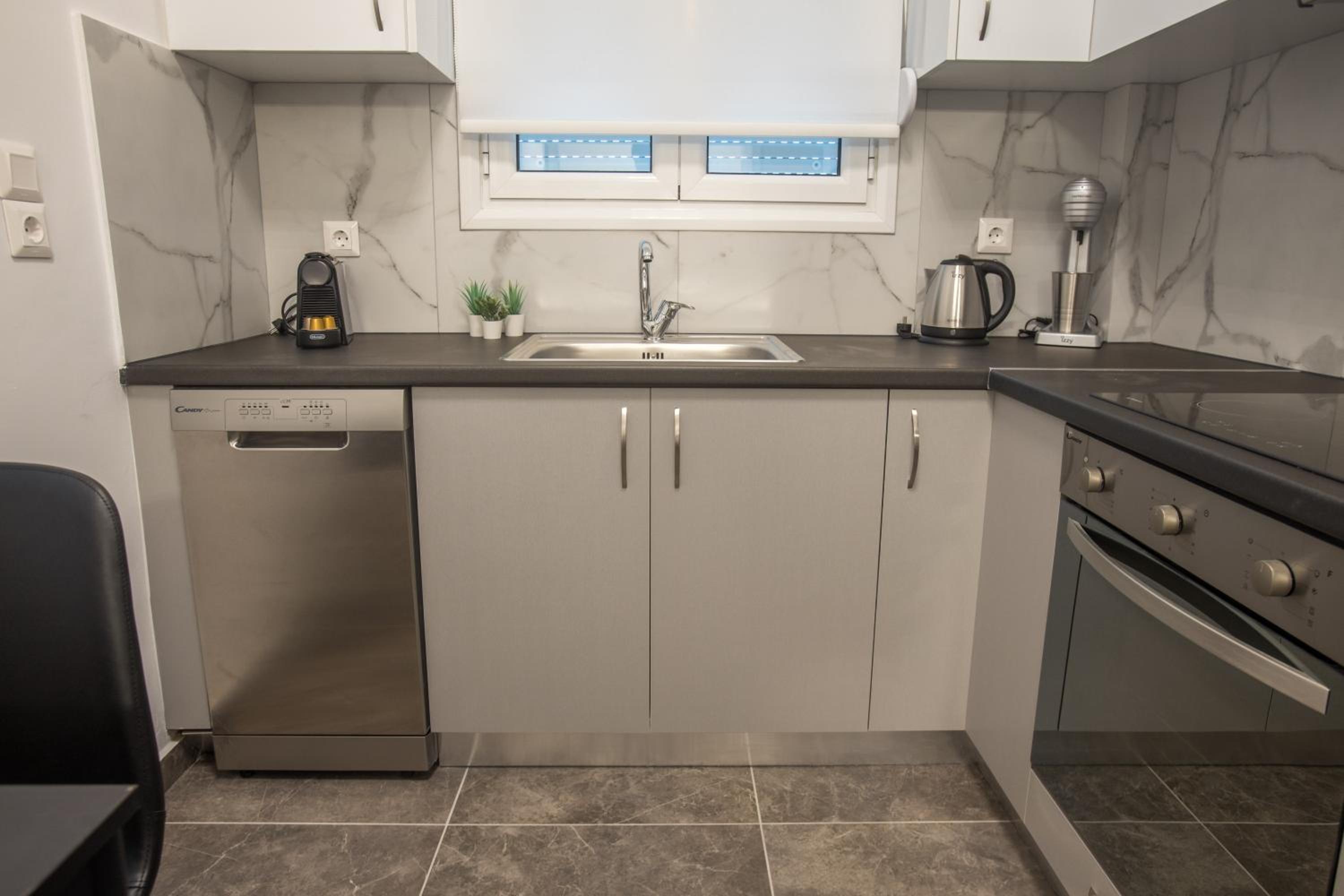Raise Kifisias Serviced Apartments
