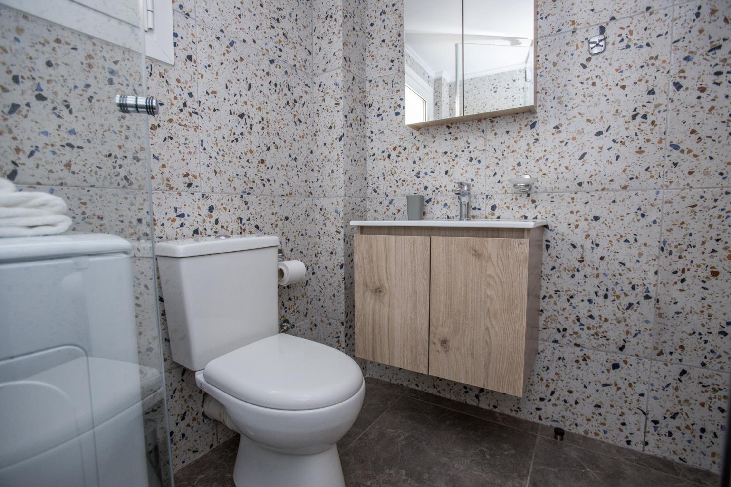 Raise Kifisias Serviced Apartments