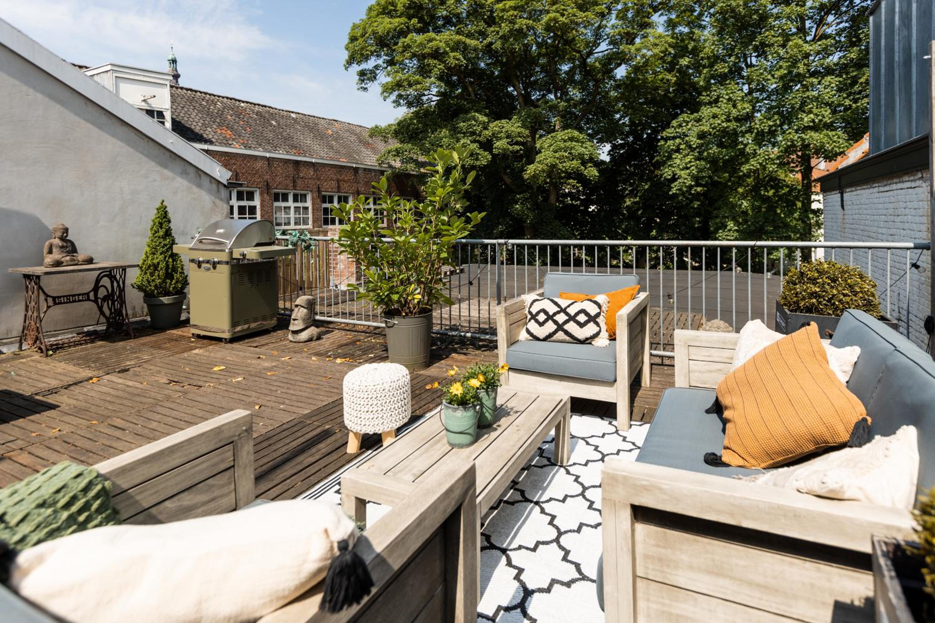 Hotel Cosy Nock ! Little Gem at City Center with Large Terrace ! - Image 1