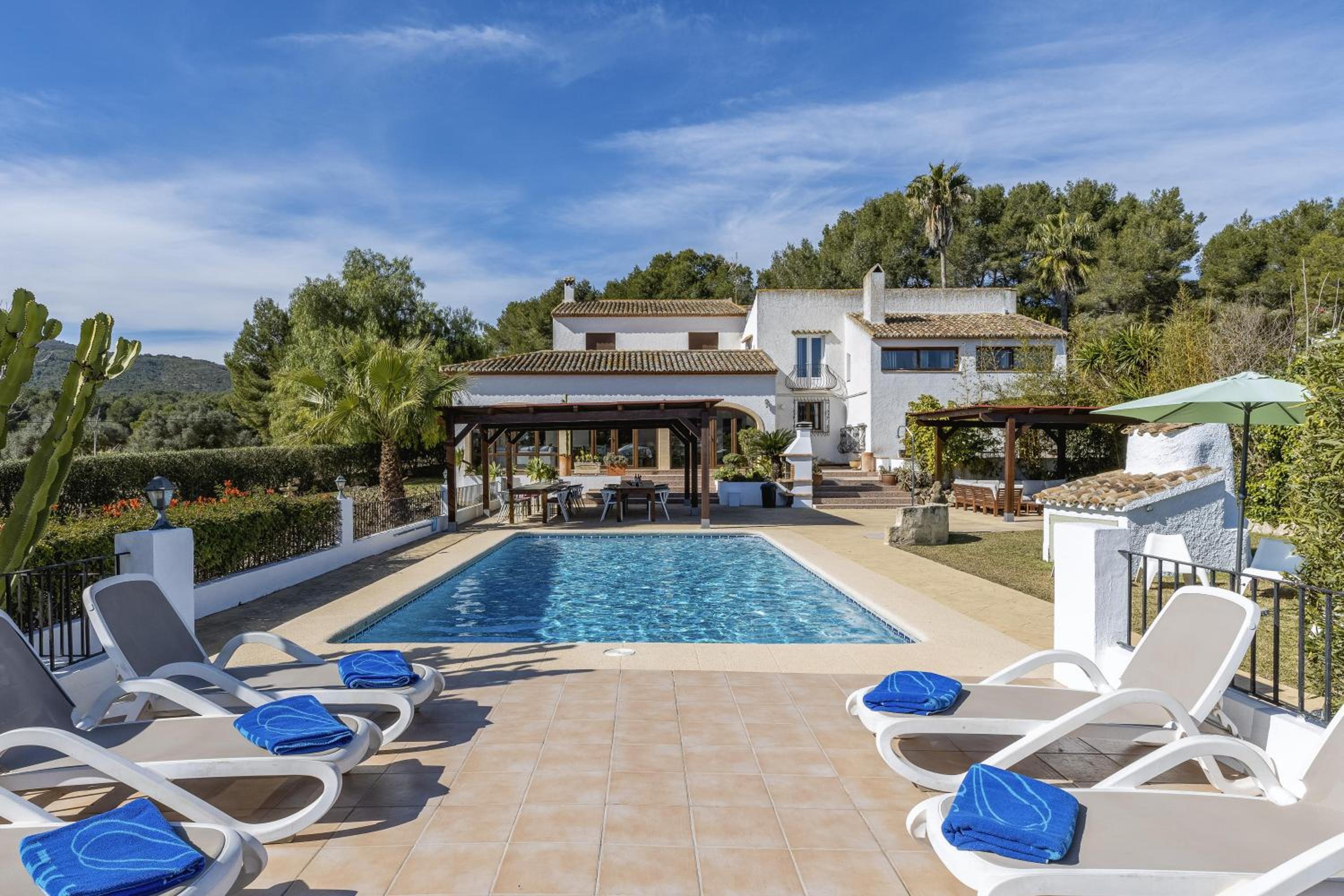 Casa Rosalia by Aguilarent photo 1