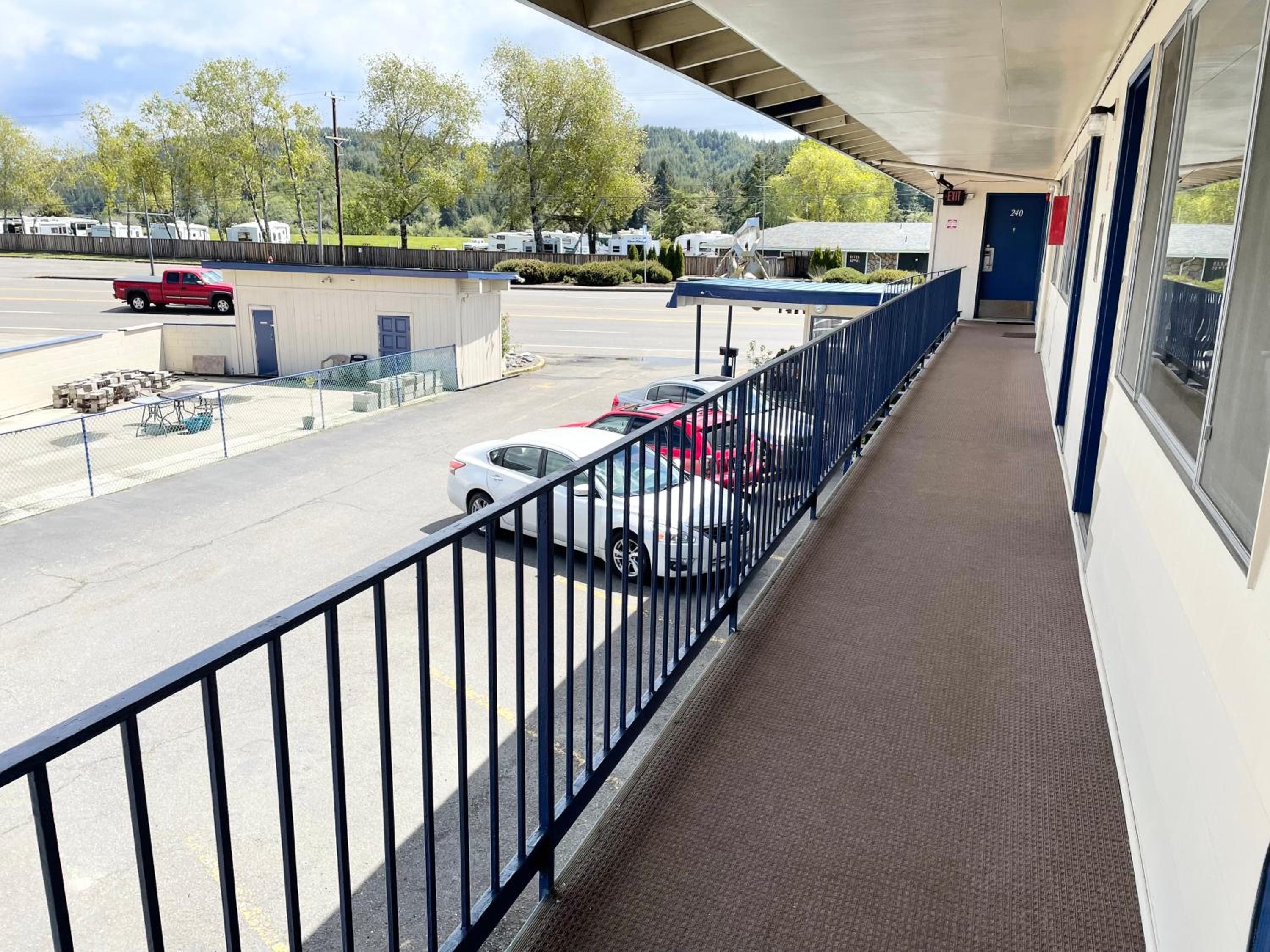 Economy Inn