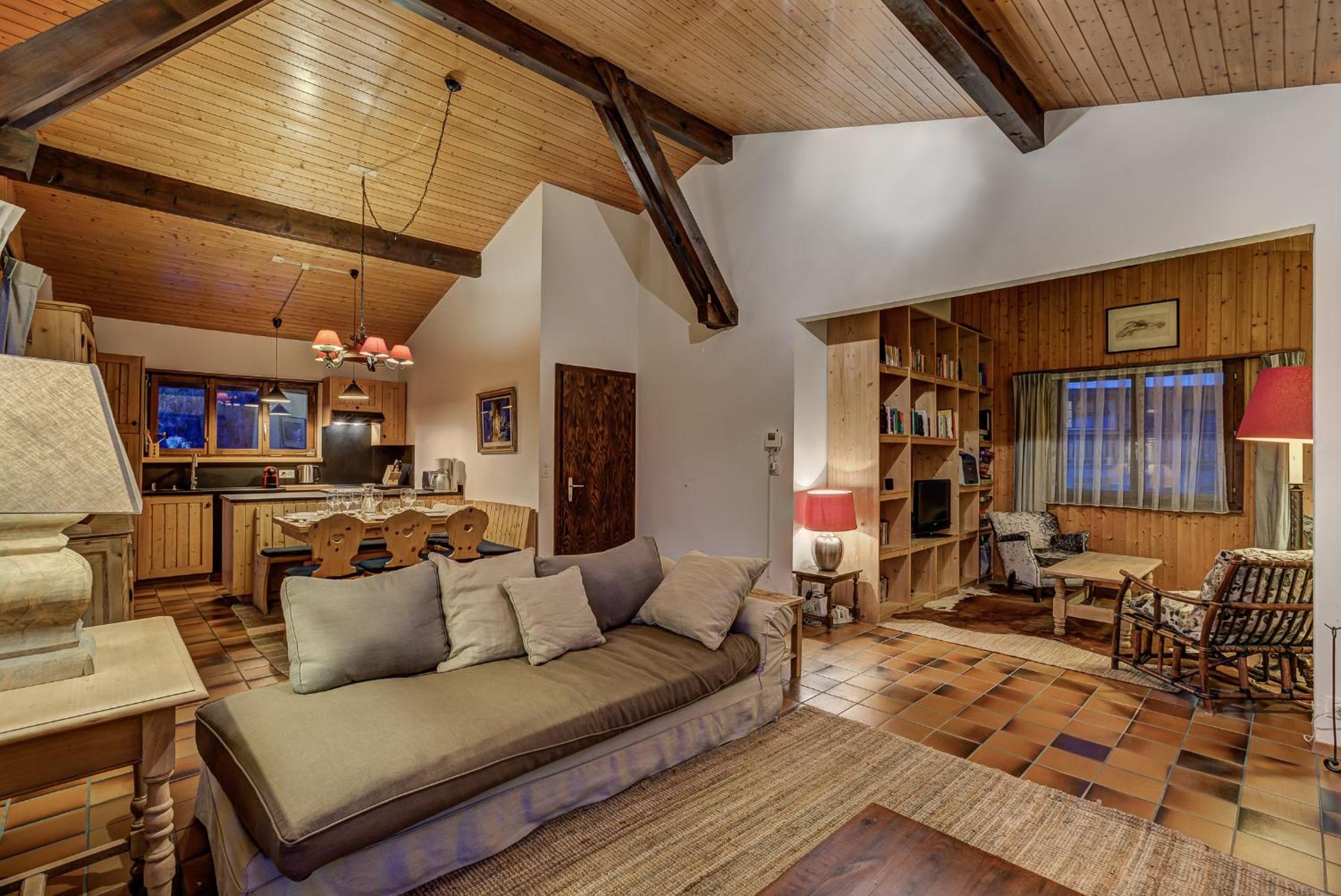 Chalet Par le Travers view 2