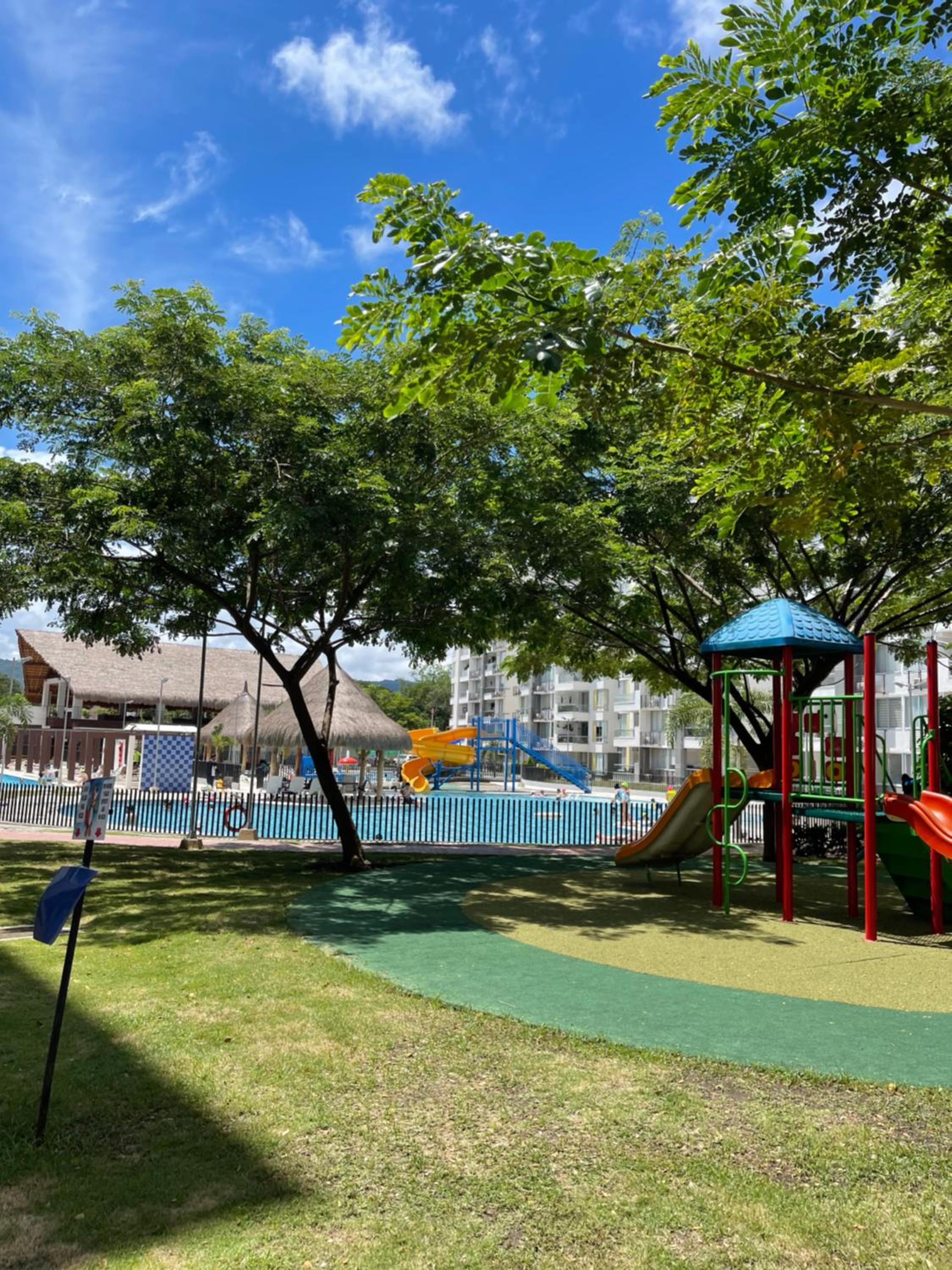 Espectacular apartamento en Condominio Peñazul con BBQ