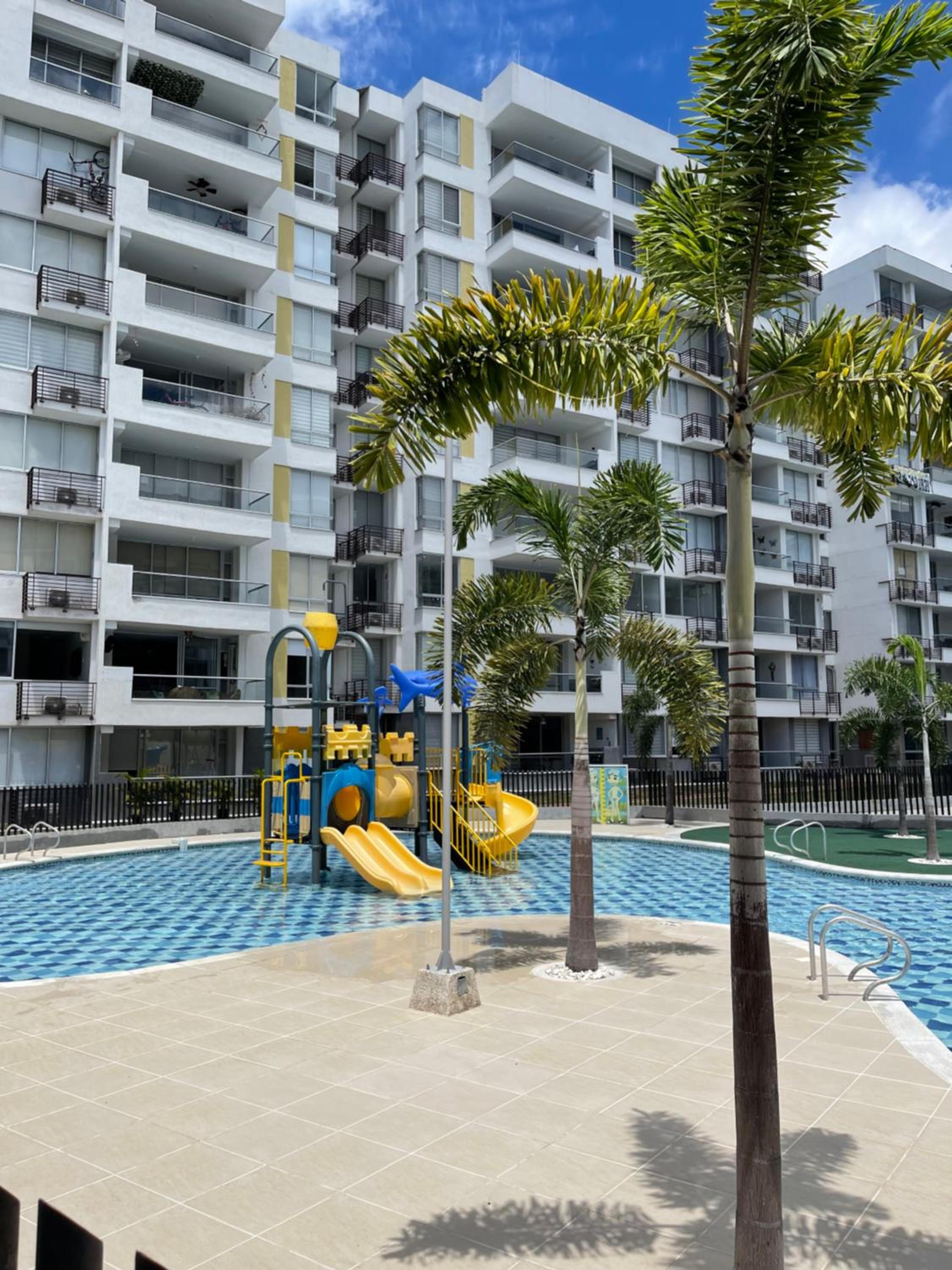 Espectacular apartamento en Condominio Peñazul con BBQ
