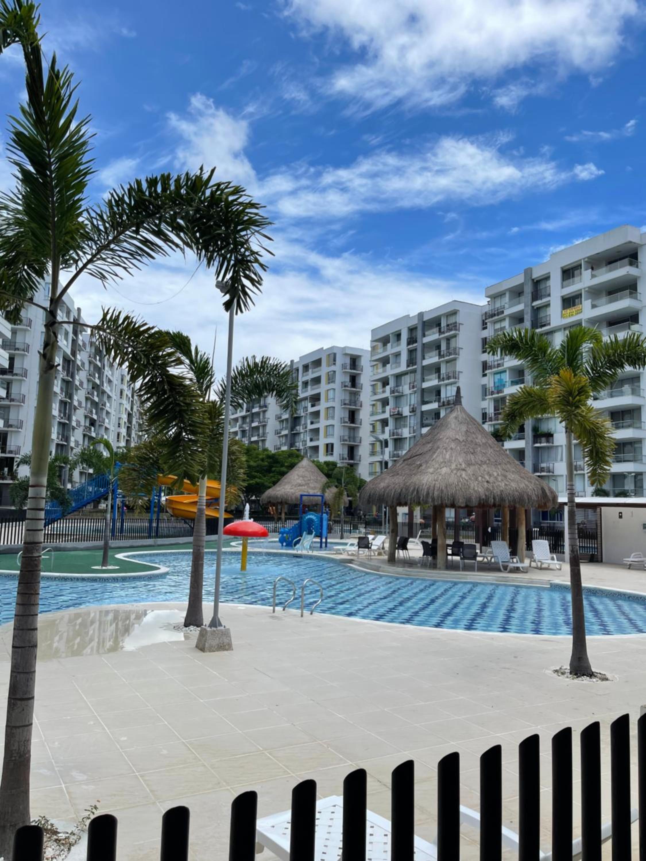 Espectacular apartamento en Condominio Peñazul con BBQ