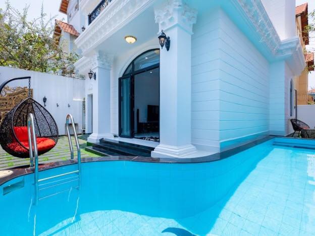 Pallas Villa view 5