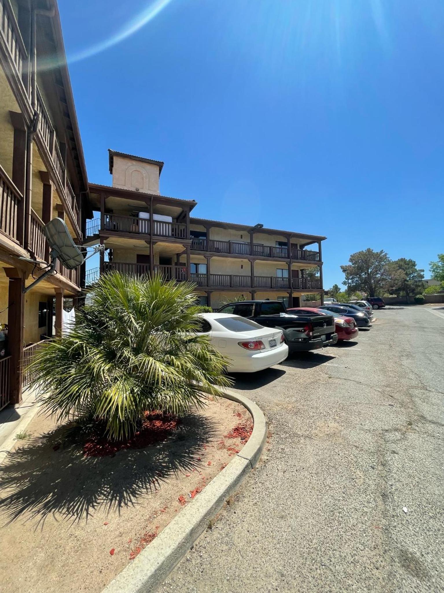 Palms Inn & Suites