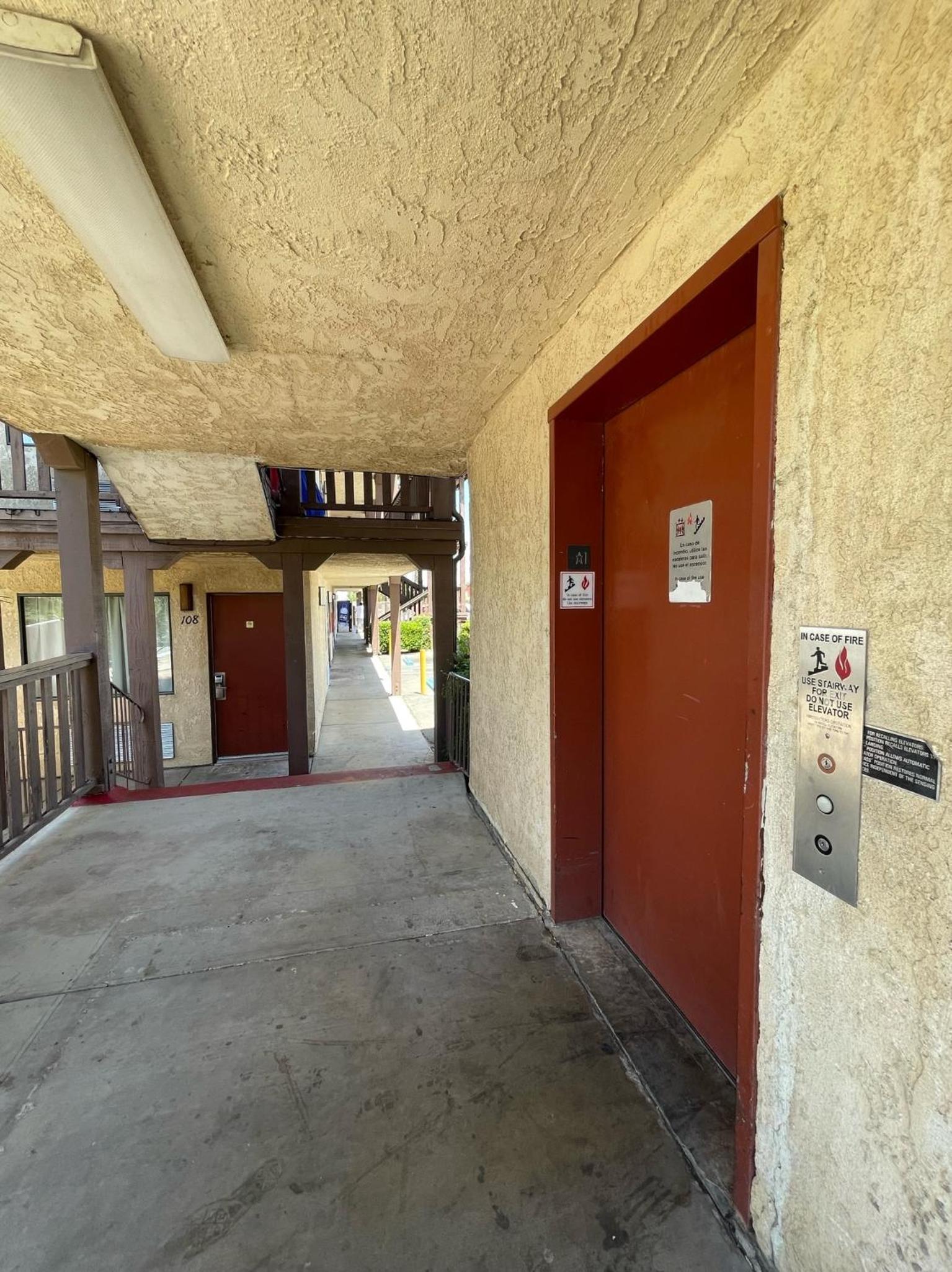 Palms Inn & Suites