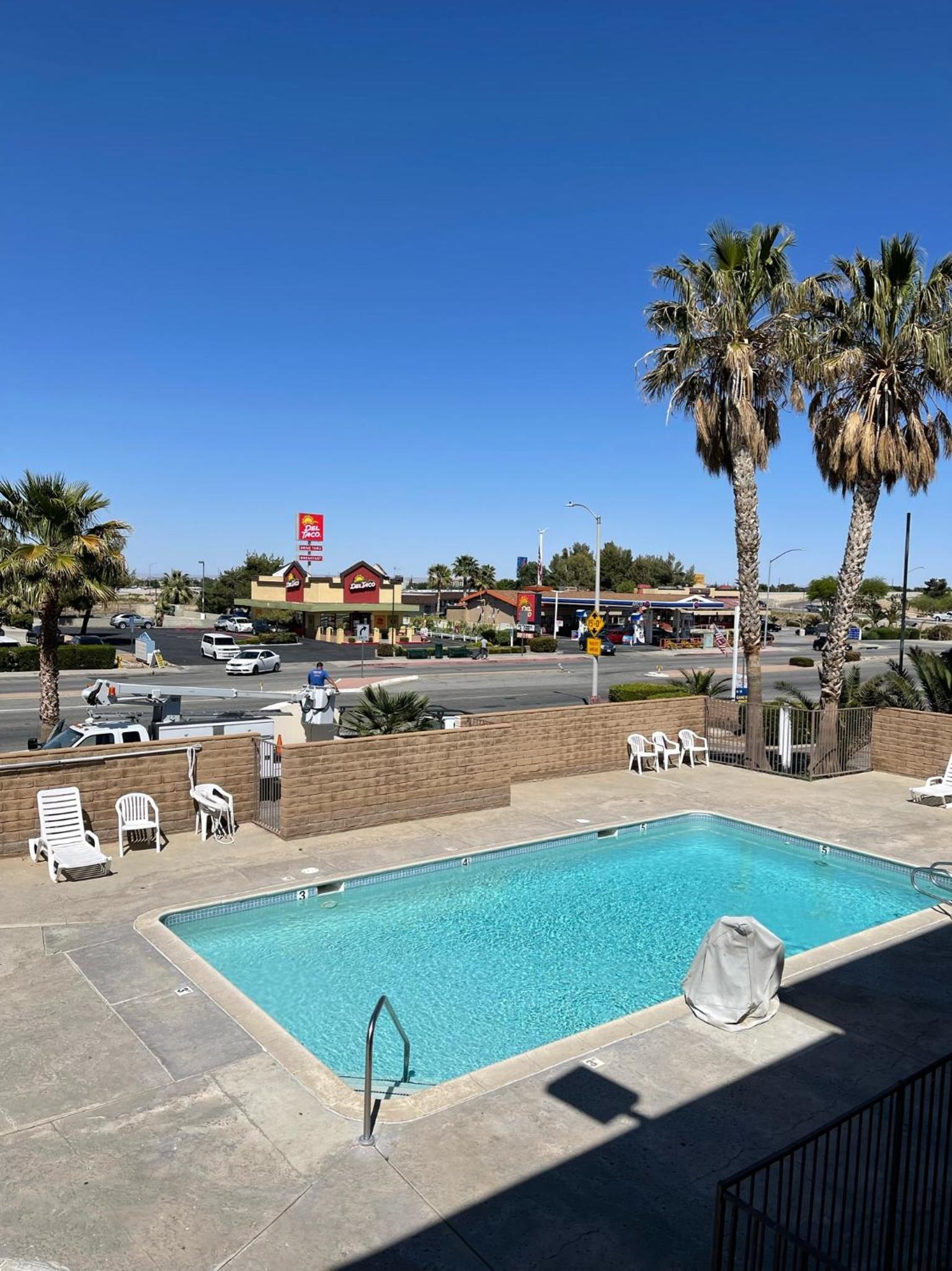 Palms Inn & Suites